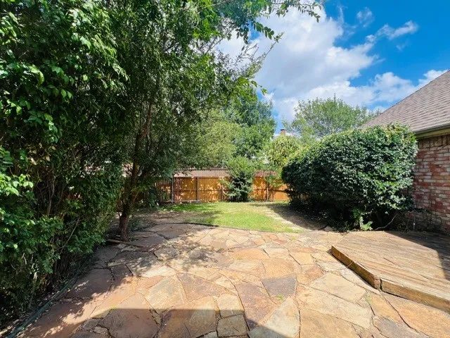 Single Family Residence For Rent in Dallas County , 8648 Mill Creek Road, Irving, Texas 75063, 3 Bedroom, 2 Bathroom, 2 Garage spaces, 1,491 Sqft, built in 1993, mls#21386484, Real Estate Agent in Irving, Homes For Rent in Dallas county, Homes For Rent in Irving, Realtor in Irving Texas, Real Estate Brokerage Independent Realty Texas, Luminita Cordes Realtor
