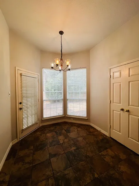 Single Family Residence For Rent in Dallas County , 8648 Mill Creek Road, Irving, Texas 75063, 3 Bedroom, 2 Bathroom, 2 Garage spaces, 1,491 Sqft, built in 1993, mls#21386484, Real Estate Agent in Irving, Homes For Rent in Dallas county, Homes For Rent in Irving, Realtor in Irving Texas, Real Estate Brokerage Independent Realty Texas, Luminita Cordes Realtor