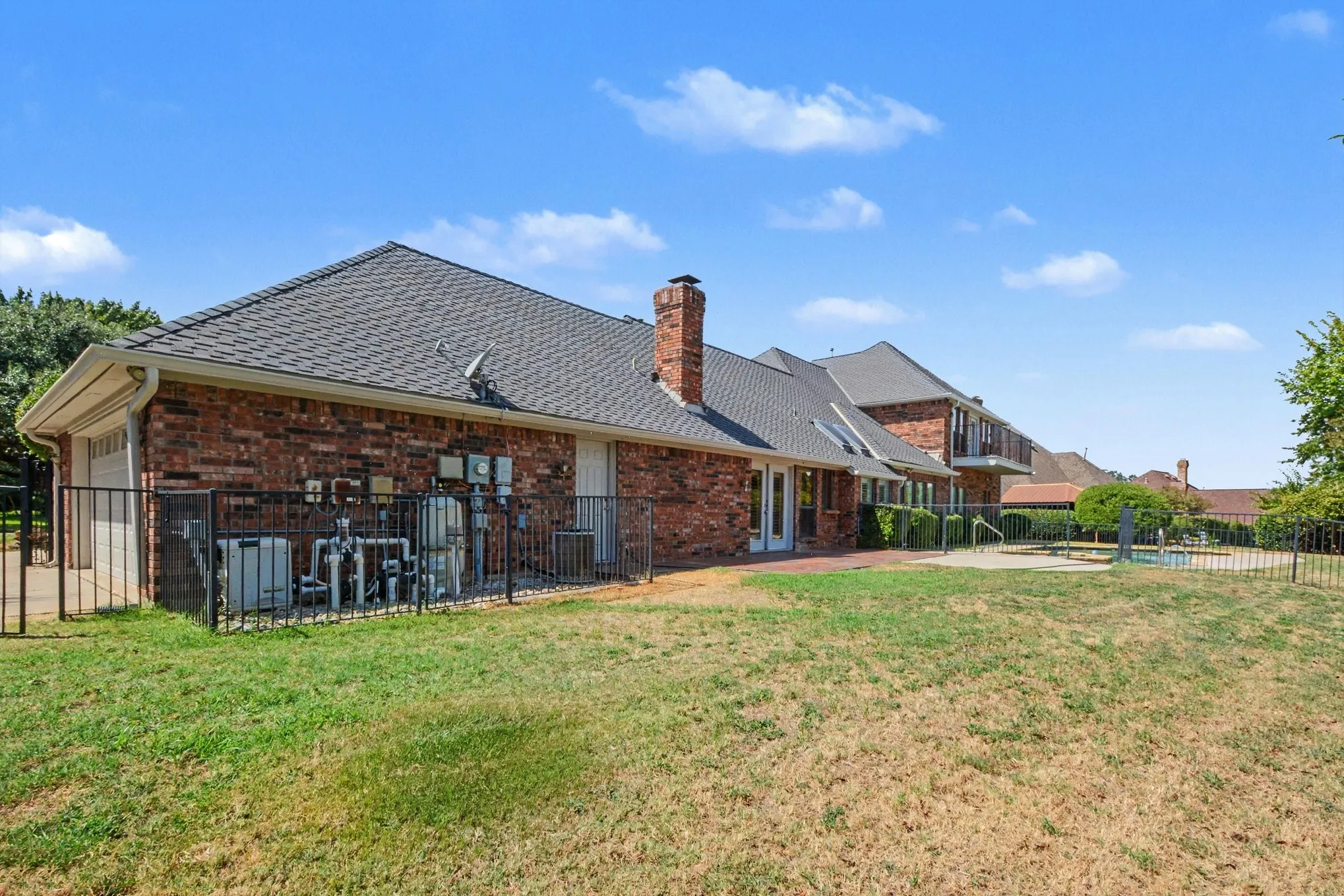 Single Family Residence For Sale in Tarrant County , 3503 Pembrooke Parkway S, Colleyville, Texas 76034, 4 Bedroom, 5 Bathroom, 2 Garage spaces, 4,147 Sqft, built in 1986, mls#21369683, Real Estate Agent in Colleyville, Homes For Sale in Tarrant county, Homes For Sale in Colleyville, Realtor in Colleyville Texas, Real Estate Brokerage Independent Realty Texas, Luminita Cordes Realtor