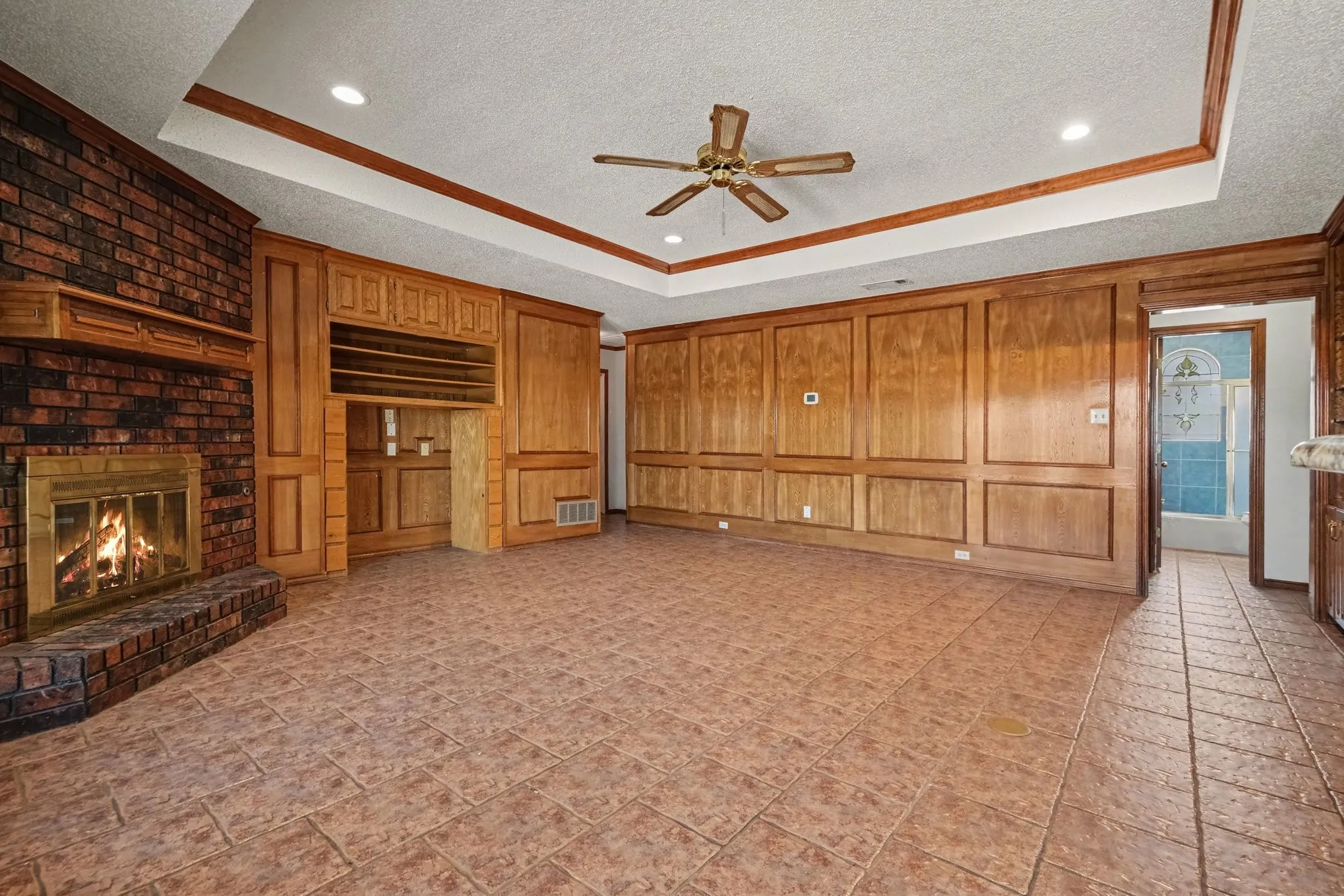 Single Family Residence For Sale in Tarrant County , 3503 Pembrooke Parkway S, Colleyville, Texas 76034, 4 Bedroom, 5 Bathroom, 2 Garage spaces, 4,147 Sqft, built in 1986, mls#21369683, Real Estate Agent in Colleyville, Homes For Sale in Tarrant county, Homes For Sale in Colleyville, Realtor in Colleyville Texas, Real Estate Brokerage Independent Realty Texas, Luminita Cordes Realtor
