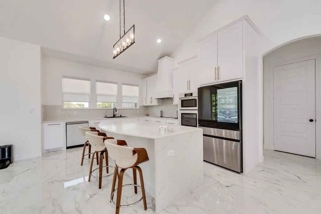 Single Family Residence For Sale in Tarrant County , 911 Oldgate Road, Lakeside, Texas 76108, 5 Bedroom, 7 Bathroom, 2 Garage spaces, 6,271 Sqft, built in 2026, mls#21387738, Real Estate Agent in Lakeside, Homes For Sale in Tarrant county, Homes For Sale in Lakeside, Realtor in Lakeside Texas, Real Estate Brokerage Independent Realty Texas, Luminita Cordes Realtor