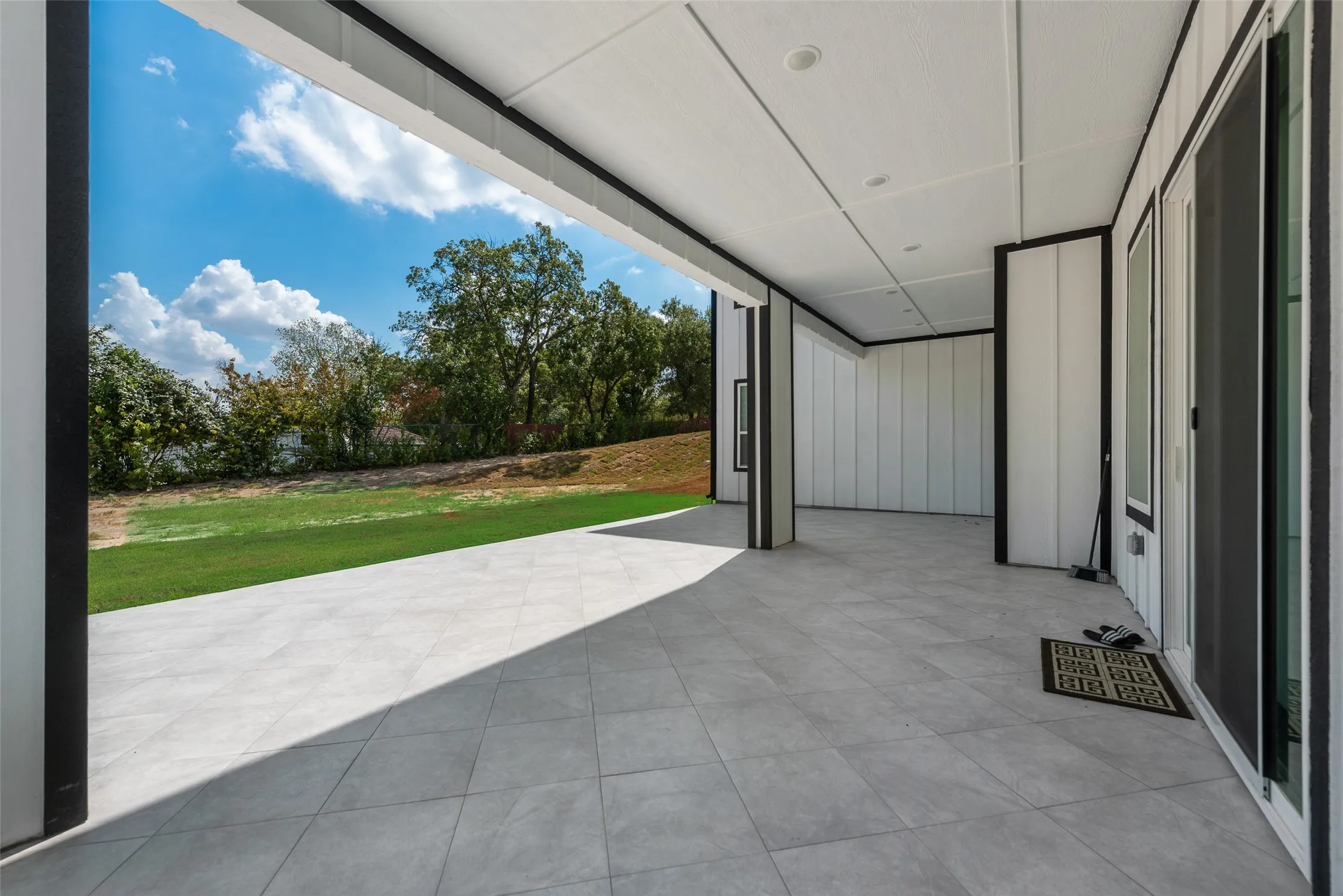 Single Family Residence For Sale in Tarrant County , 911 Oldgate Road, Lakeside, Texas 76108, 5 Bedroom, 7 Bathroom, 2 Garage spaces, 6,271 Sqft, built in 2026, mls#21387738, Real Estate Agent in Lakeside, Homes For Sale in Tarrant county, Homes For Sale in Lakeside, Realtor in Lakeside Texas, Real Estate Brokerage Independent Realty Texas, Luminita Cordes Realtor