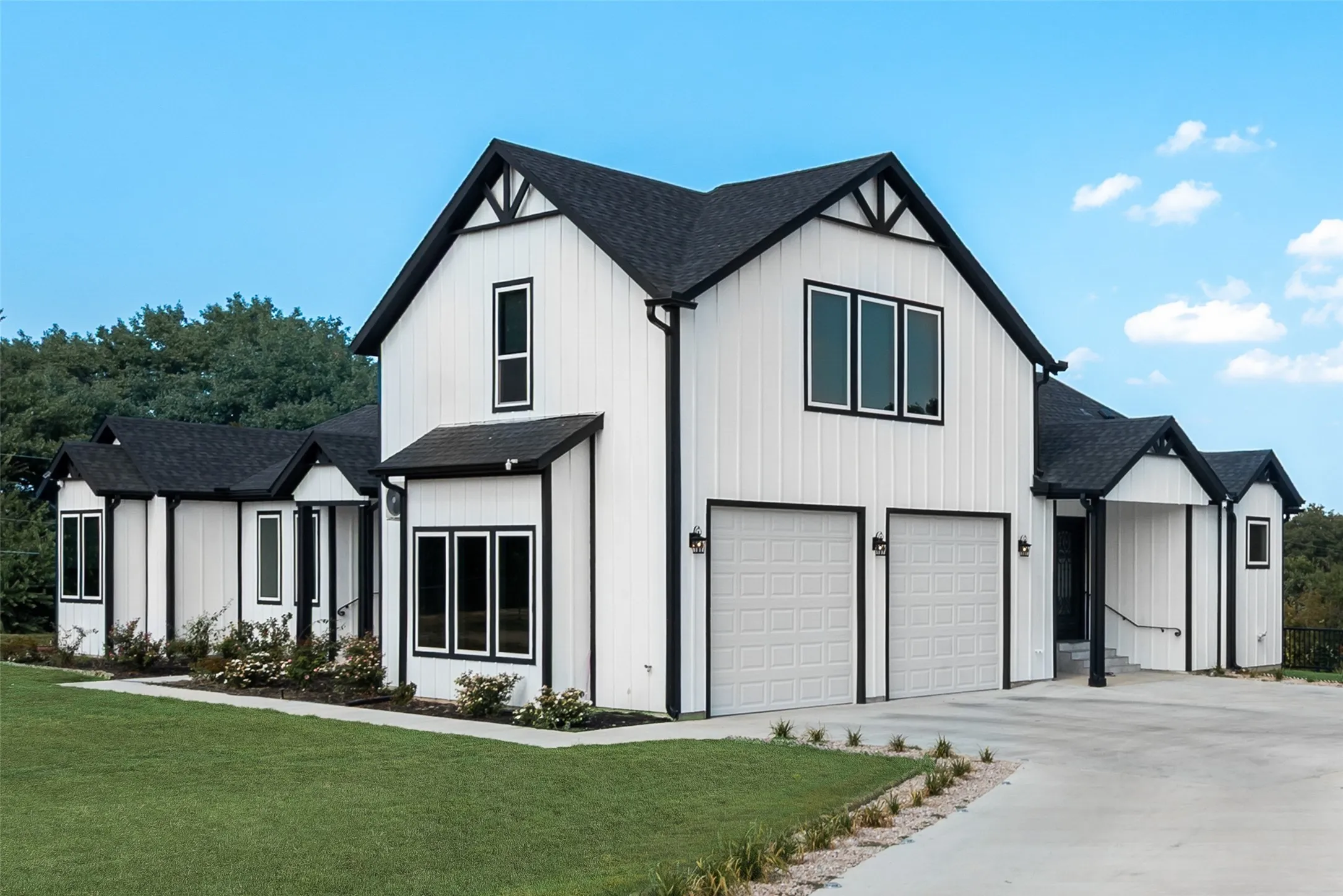 Single Family Residence For Sale in Tarrant County , 911 Oldgate Road, Lakeside, Texas 76108, 5 Bedroom, 7 Bathroom, 2 Garage spaces, 6,271 Sqft, built in 2026, mls#21387738, Real Estate Agent in Lakeside, Homes For Sale in Tarrant county, Homes For Sale in Lakeside, Realtor in Lakeside Texas, Real Estate Brokerage Independent Realty Texas, Luminita Cordes Realtor