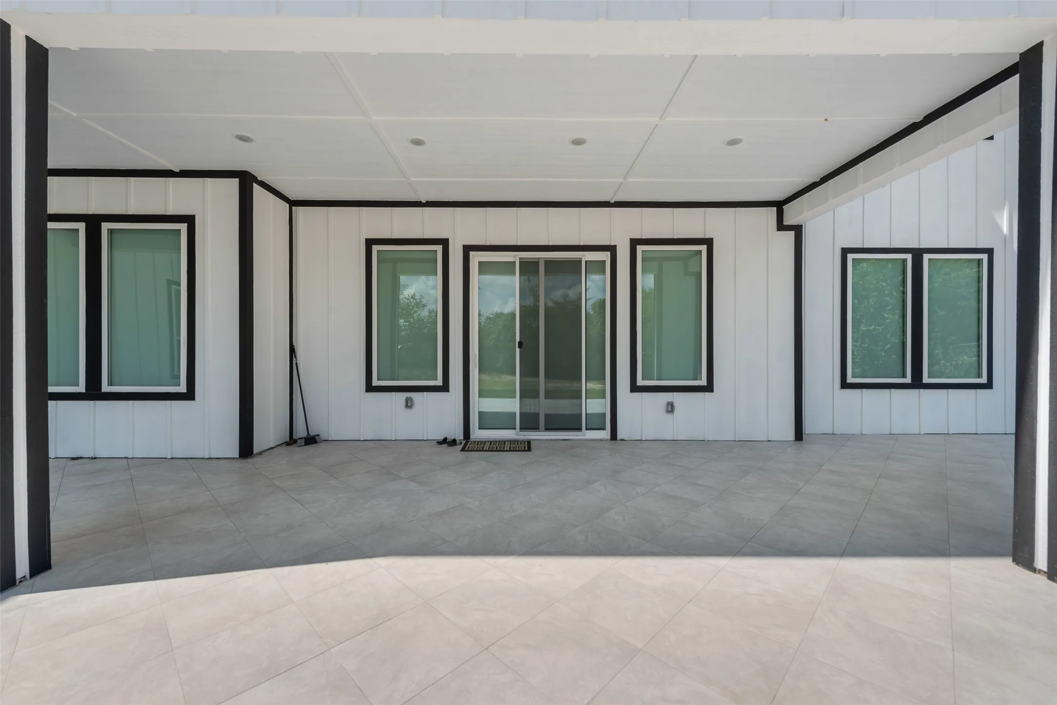 Single Family Residence For Sale in Tarrant County , 911 Oldgate Road, Lakeside, Texas 76108, 5 Bedroom, 7 Bathroom, 2 Garage spaces, 6,271 Sqft, built in 2026, mls#21387738, Real Estate Agent in Lakeside, Homes For Sale in Tarrant county, Homes For Sale in Lakeside, Realtor in Lakeside Texas, Real Estate Brokerage Independent Realty Texas, Luminita Cordes Realtor