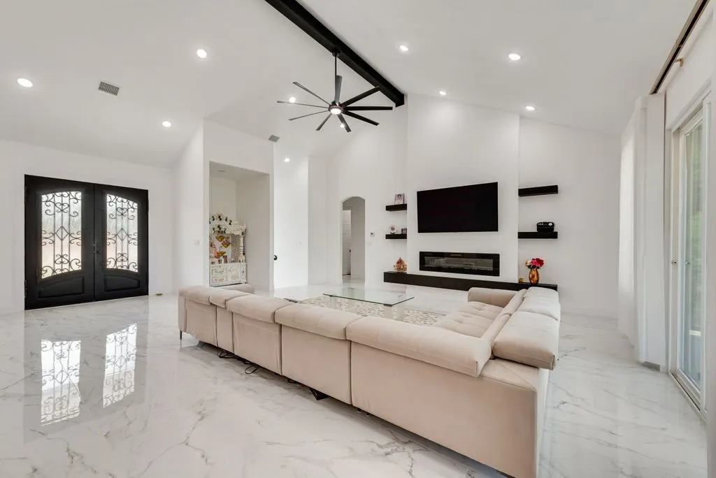 Single Family Residence For Sale in Tarrant County , 911 Oldgate Road, Lakeside, Texas 76108, 5 Bedroom, 7 Bathroom, 2 Garage spaces, 6,271 Sqft, built in 2026, mls#21387738, Real Estate Agent in Lakeside, Homes For Sale in Tarrant county, Homes For Sale in Lakeside, Realtor in Lakeside Texas, Real Estate Brokerage Independent Realty Texas, Luminita Cordes Realtor