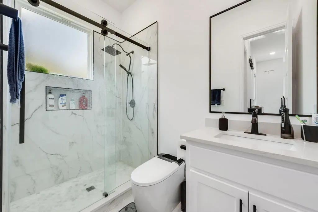Single Family Residence For Sale in Tarrant County , 911 Oldgate Road, Lakeside, Texas 76108, 5 Bedroom, 7 Bathroom, 2 Garage spaces, 6,271 Sqft, built in 2026, mls#21387738, Real Estate Agent in Lakeside, Homes For Sale in Tarrant county, Homes For Sale in Lakeside, Realtor in Lakeside Texas, Real Estate Brokerage Independent Realty Texas, Luminita Cordes Realtor
