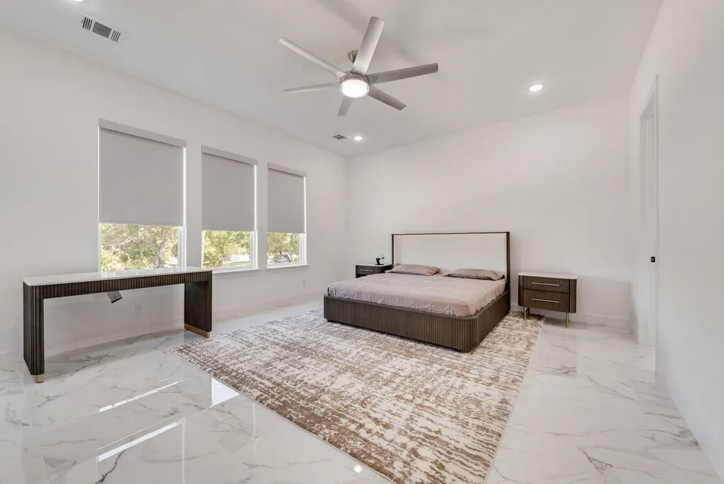 Single Family Residence For Sale in Tarrant County , 911 Oldgate Road, Lakeside, Texas 76108, 5 Bedroom, 7 Bathroom, 2 Garage spaces, 6,271 Sqft, built in 2026, mls#21387738, Real Estate Agent in Lakeside, Homes For Sale in Tarrant county, Homes For Sale in Lakeside, Realtor in Lakeside Texas, Real Estate Brokerage Independent Realty Texas, Luminita Cordes Realtor