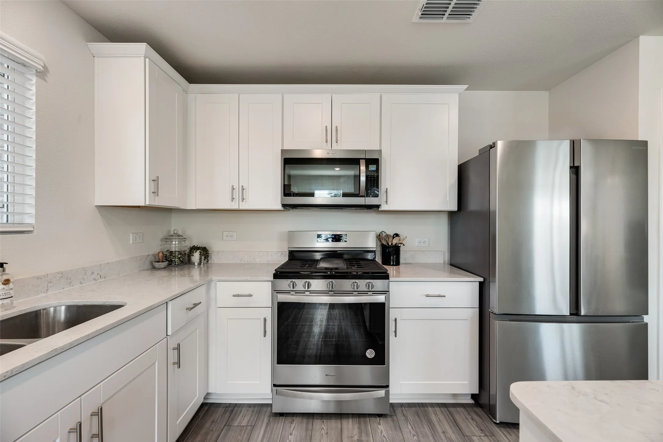 Single Family Residence For Sale in Denton County , 7005 Adderly Road, Pilot Point, Texas 76258, 4 Bedroom, 3 Bathroom, 2 Garage spaces, 2,323 Sqft, built in 2022, mls#21387666, Real Estate Agent in Pilot Point, Homes For Sale in Denton county, Homes For Sale in Pilot Point, Realtor in Pilot Point Texas, Real Estate Brokerage Independent Realty Texas, Luminita Cordes Realtor