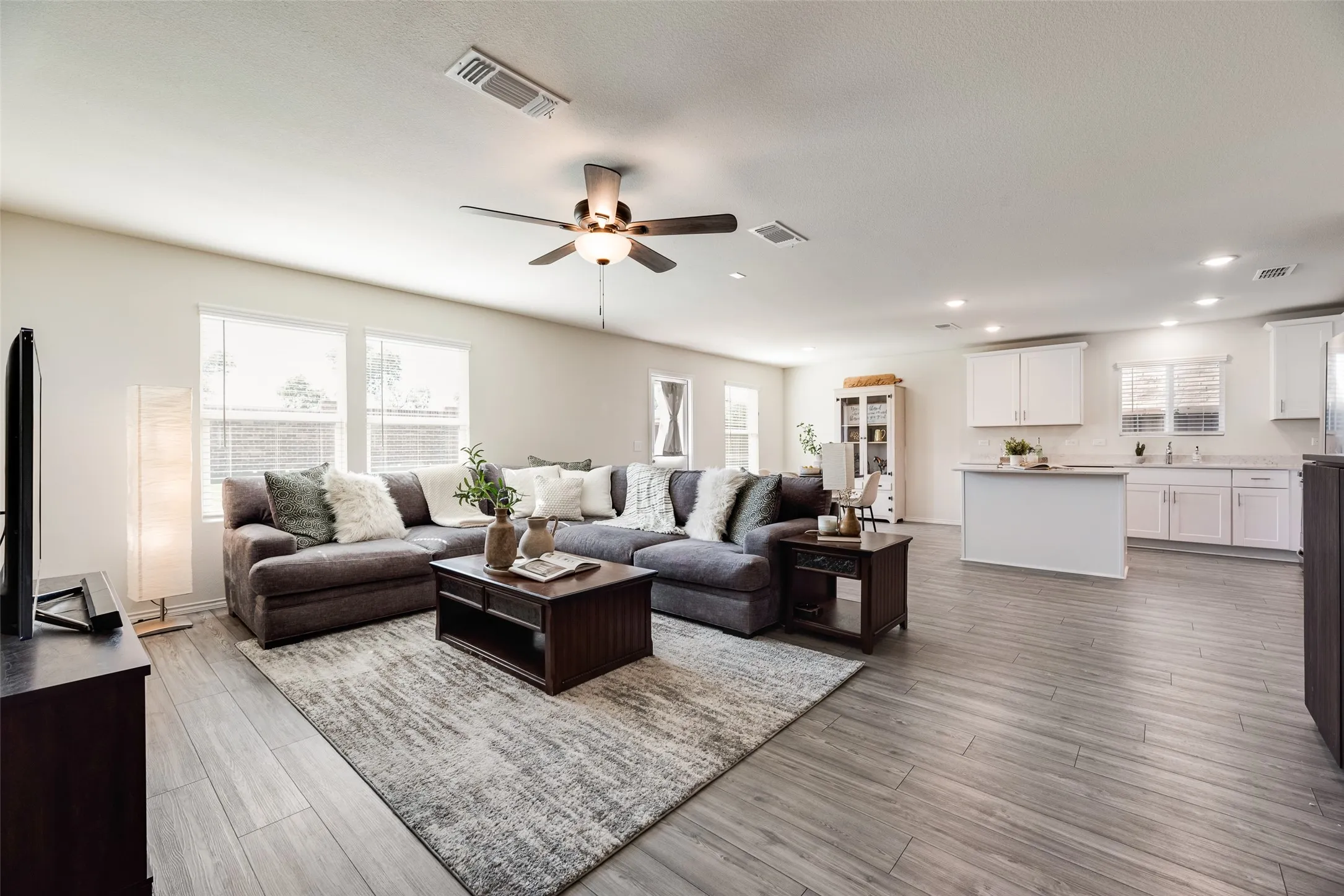 Single Family Residence For Sale in Denton County , 7005 Adderly Road, Pilot Point, Texas 76258, 4 Bedroom, 3 Bathroom, 2 Garage spaces, 2,323 Sqft, built in 2022, mls#21387666, Real Estate Agent in Pilot Point, Homes For Sale in Denton county, Homes For Sale in Pilot Point, Realtor in Pilot Point Texas, Real Estate Brokerage Independent Realty Texas, Luminita Cordes Realtor