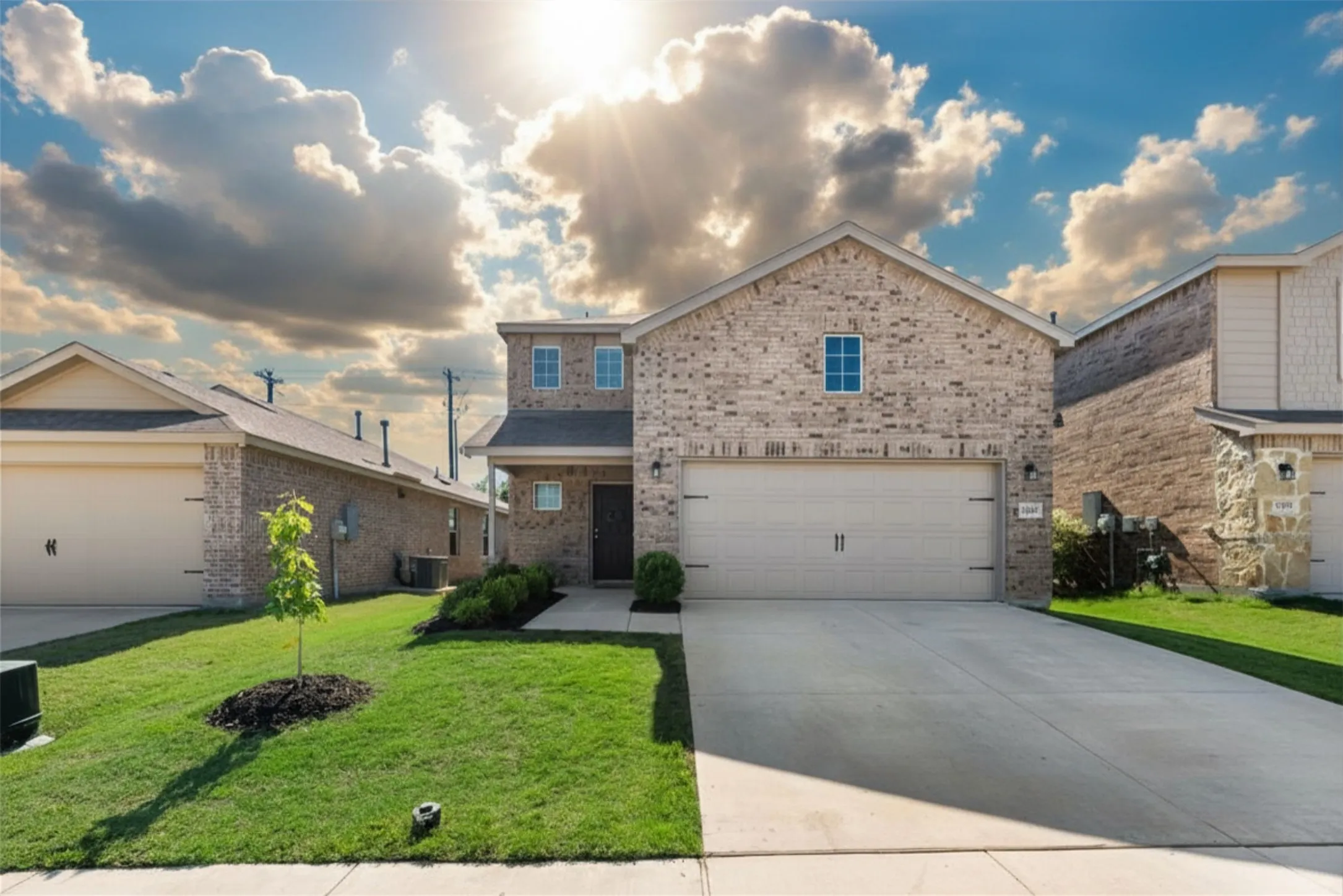 Single Family Residence For Sale in Denton County , 7005 Adderly Road, Pilot Point, Texas 76258, 4 Bedroom, 3 Bathroom, 2 Garage spaces, 2,323 Sqft, built in 2022, mls#21387666, Real Estate Agent in Pilot Point, Homes For Sale in Denton county, Homes For Sale in Pilot Point, Realtor in Pilot Point Texas, Real Estate Brokerage Independent Realty Texas, Luminita Cordes Realtor