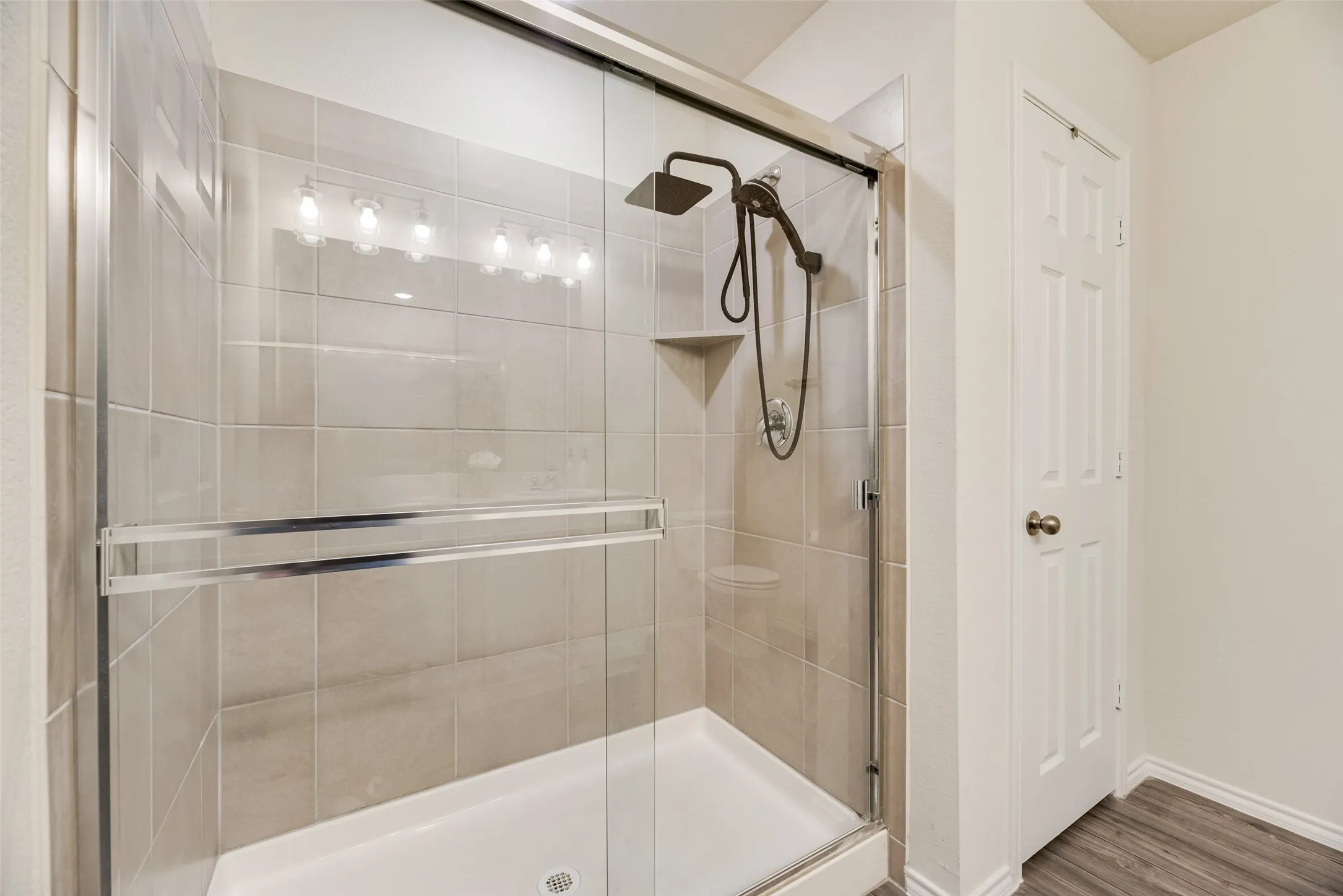 Single Family Residence For Sale in Denton County , 7005 Adderly Road, Pilot Point, Texas 76258, 4 Bedroom, 3 Bathroom, 2 Garage spaces, 2,323 Sqft, built in 2022, mls#21387666, Real Estate Agent in Pilot Point, Homes For Sale in Denton county, Homes For Sale in Pilot Point, Realtor in Pilot Point Texas, Real Estate Brokerage Independent Realty Texas, Luminita Cordes Realtor