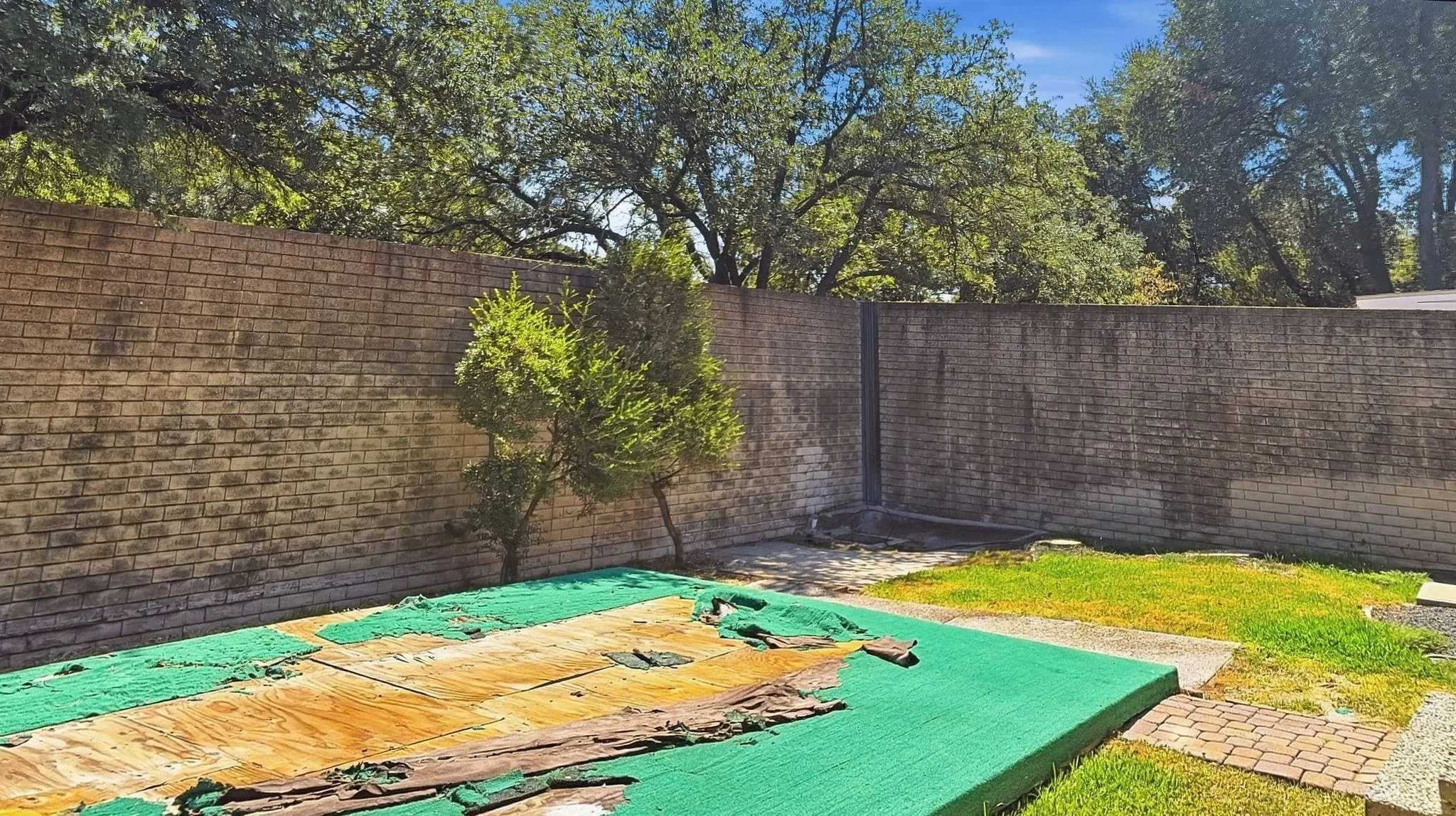 Single Family Residence For Sale in Dallas County , 3732 Millswood Drive, Irving, Texas 75062, 3 Bedroom, 3 Bathroom, 2 Garage spaces, 2,045 Sqft, built in 1978, mls#21387645, Real Estate Agent in Irving, Homes For Sale in Dallas county, Homes For Sale in Irving, Realtor in Irving Texas, Real Estate Brokerage Independent Realty Texas, Luminita Cordes Realtor