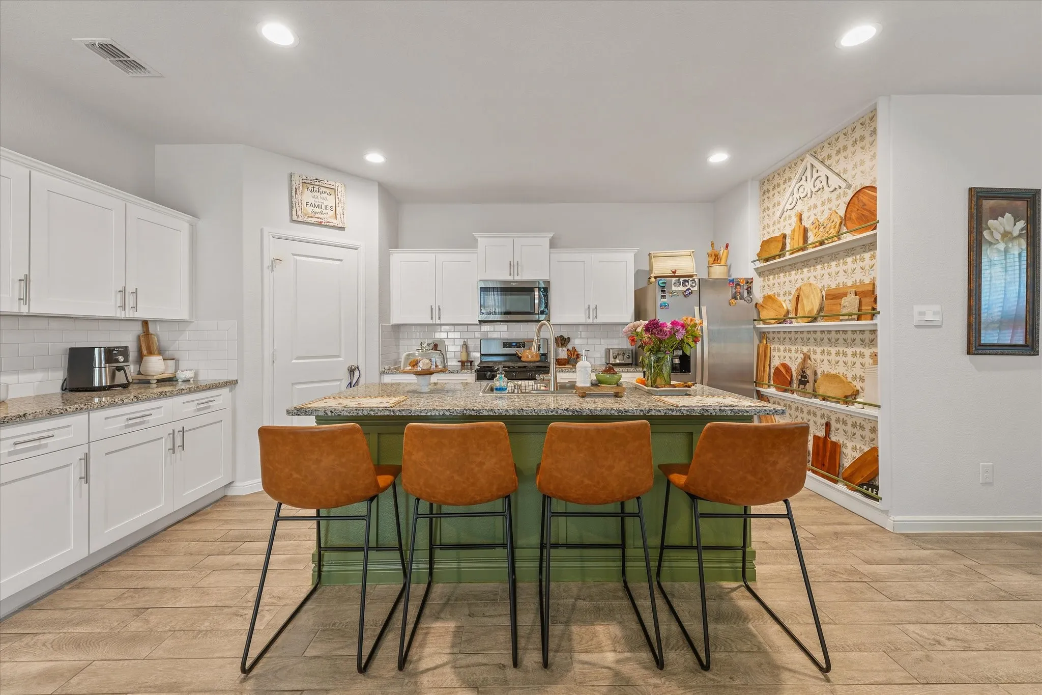 Single Family Residence For Rent in Tarrant County , 8912 Boulder Oak Boulevard, Fort Worth, Texas 76131, 5 Bedroom, 2 Bathroom, 2 Garage spaces, 2,103 Sqft, built in 2023, mls#21387746, Real Estate Agent in Fort Worth, Homes For Rent in Tarrant county, Homes For Rent in Fort Worth, Realtor in Fort Worth Texas, Real Estate Brokerage Independent Realty Texas, Luminita Cordes Realtor