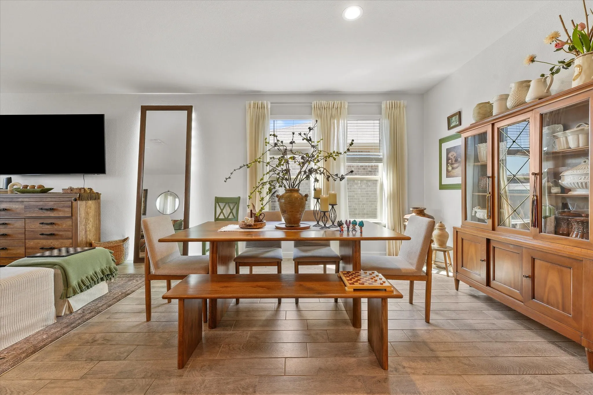 Single Family Residence For Rent in Tarrant County , 8912 Boulder Oak Boulevard, Fort Worth, Texas 76131, 5 Bedroom, 2 Bathroom, 2 Garage spaces, 2,103 Sqft, built in 2023, mls#21387746, Real Estate Agent in Fort Worth, Homes For Rent in Tarrant county, Homes For Rent in Fort Worth, Realtor in Fort Worth Texas, Real Estate Brokerage Independent Realty Texas, Luminita Cordes Realtor