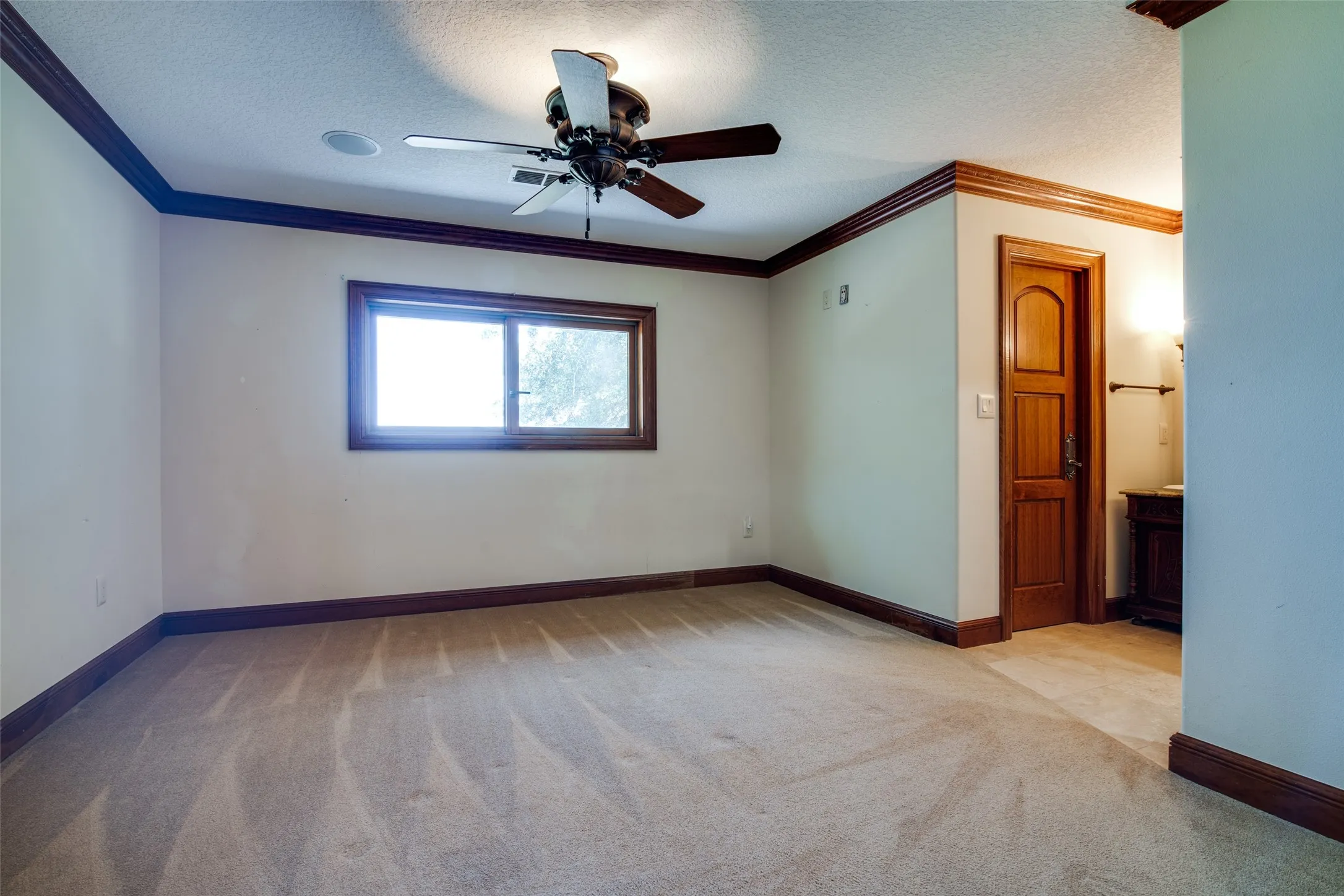 Jack and Jill upstairs bathroom
