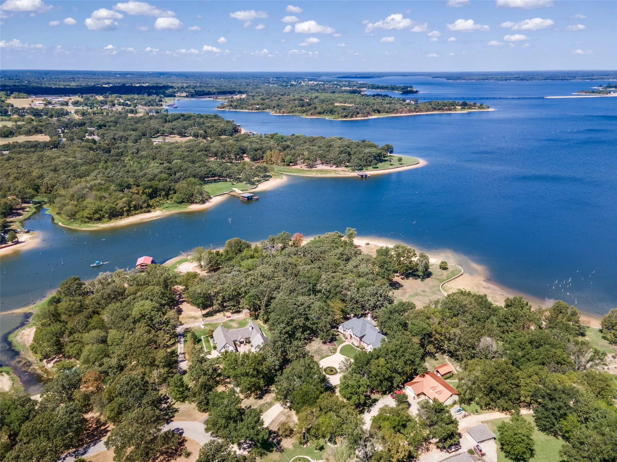 Single Family Residence For Sale in Wood County , 454 County Road 1516, Alba, Texas 75410, 4 Bedroom, 4 Bathroom, 3 Garage spaces, 5,750 Sqft, built in 1998, mls#21387630, Real Estate Agent in Alba, Homes For Sale in Wood county, Homes For Sale in Alba, Realtor in Alba Texas, Real Estate Brokerage Independent Realty Texas, Luminita Cordes Realtor