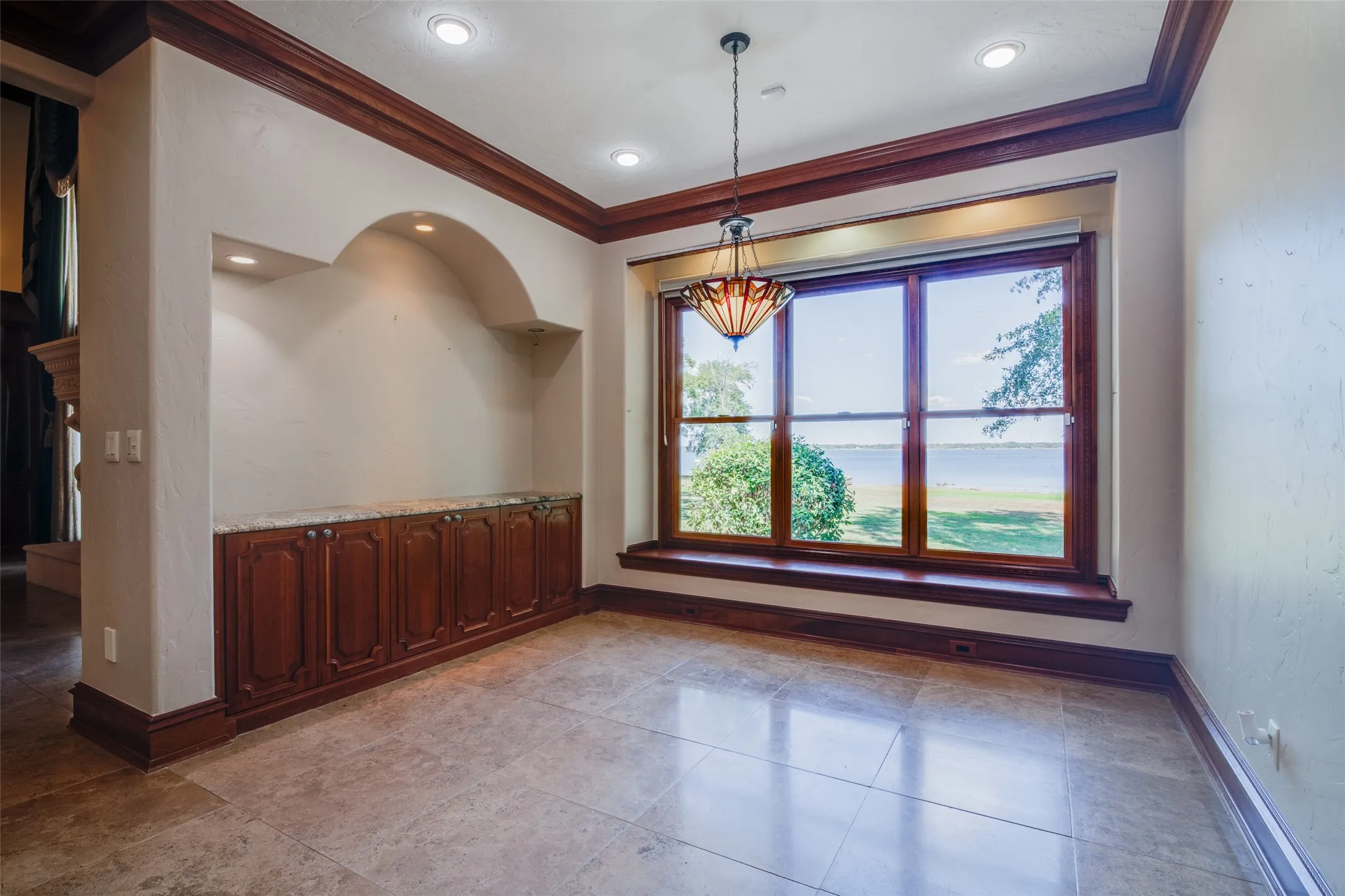 Single Family Residence For Sale in Wood County , 454 County Road 1516, Alba, Texas 75410, 4 Bedroom, 4 Bathroom, 3 Garage spaces, 5,750 Sqft, built in 1998, mls#21387630, Real Estate Agent in Alba, Homes For Sale in Wood county, Homes For Sale in Alba, Realtor in Alba Texas, Real Estate Brokerage Independent Realty Texas, Luminita Cordes Realtor