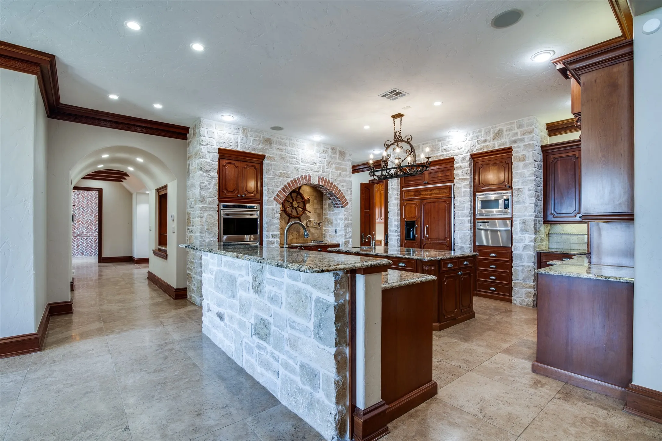 Single Family Residence For Sale in Wood County , 454 County Road 1516, Alba, Texas 75410, 4 Bedroom, 4 Bathroom, 3 Garage spaces, 5,750 Sqft, built in 1998, mls#21387630, Real Estate Agent in Alba, Homes For Sale in Wood county, Homes For Sale in Alba, Realtor in Alba Texas, Real Estate Brokerage Independent Realty Texas, Luminita Cordes Realtor