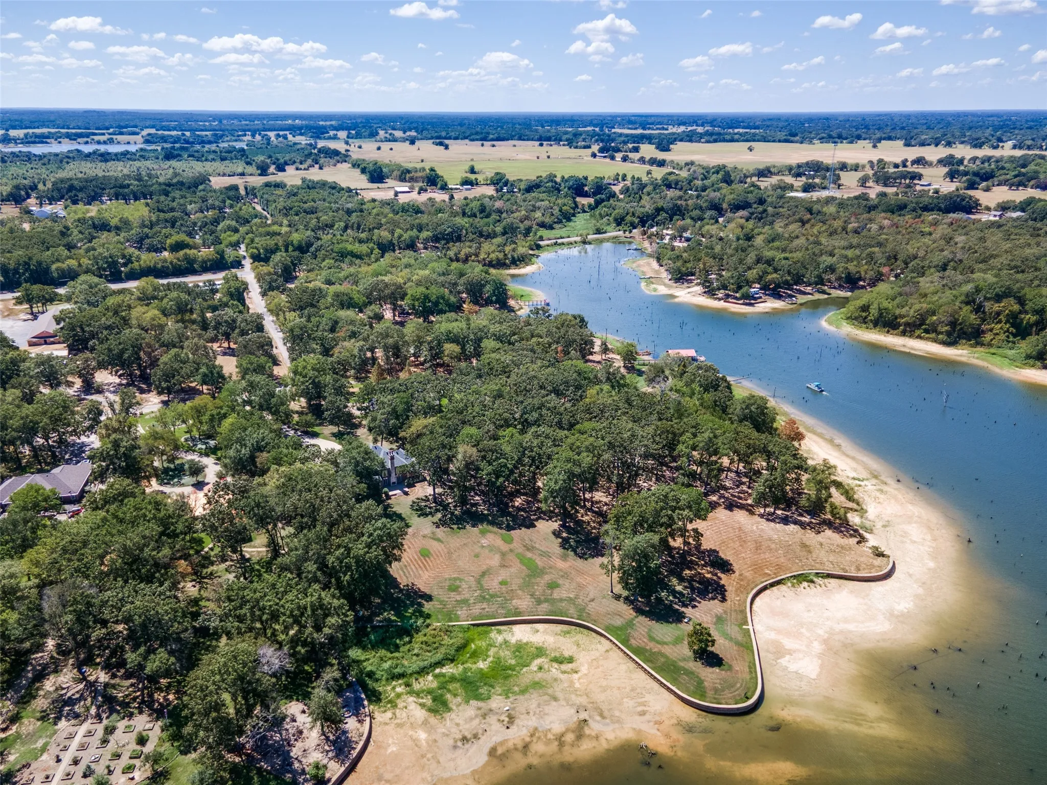 Single Family Residence For Sale in Wood County , 454 County Road 1516, Alba, Texas 75410, 4 Bedroom, 4 Bathroom, 3 Garage spaces, 5,750 Sqft, built in 1998, mls#21387630, Real Estate Agent in Alba, Homes For Sale in Wood county, Homes For Sale in Alba, Realtor in Alba Texas, Real Estate Brokerage Independent Realty Texas, Luminita Cordes Realtor