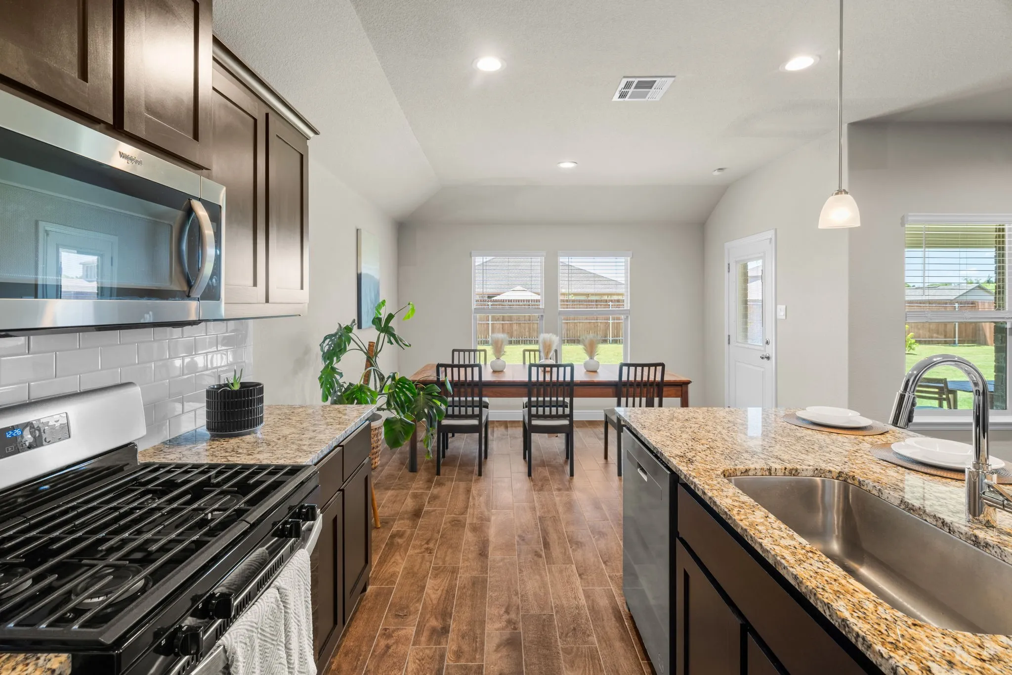 Single Family Residence For Sale in Dallas County , 1338 Rolling Meadows Drive, Cedar Hill, Texas 75104, 4 Bedroom, 2 Bathroom, 2 Garage spaces, 1,933 Sqft, built in 2023, mls#21386961, Real Estate Agent in Cedar Hill, Homes For Sale in Dallas county, Homes For Sale in Cedar Hill, Realtor in Cedar Hill Texas, Real Estate Brokerage Independent Realty Texas, Luminita Cordes Realtor