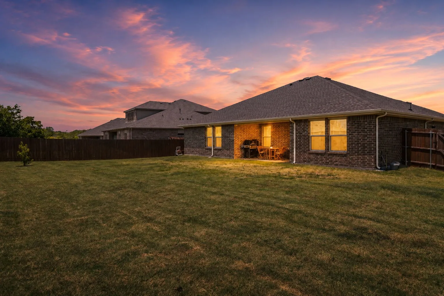 Single Family Residence For Sale in Dallas County , 1338 Rolling Meadows Drive, Cedar Hill, Texas 75104, 4 Bedroom, 2 Bathroom, 2 Garage spaces, 1,933 Sqft, built in 2023, mls#21386961, Real Estate Agent in Cedar Hill, Homes For Sale in Dallas county, Homes For Sale in Cedar Hill, Realtor in Cedar Hill Texas, Real Estate Brokerage Independent Realty Texas, Luminita Cordes Realtor