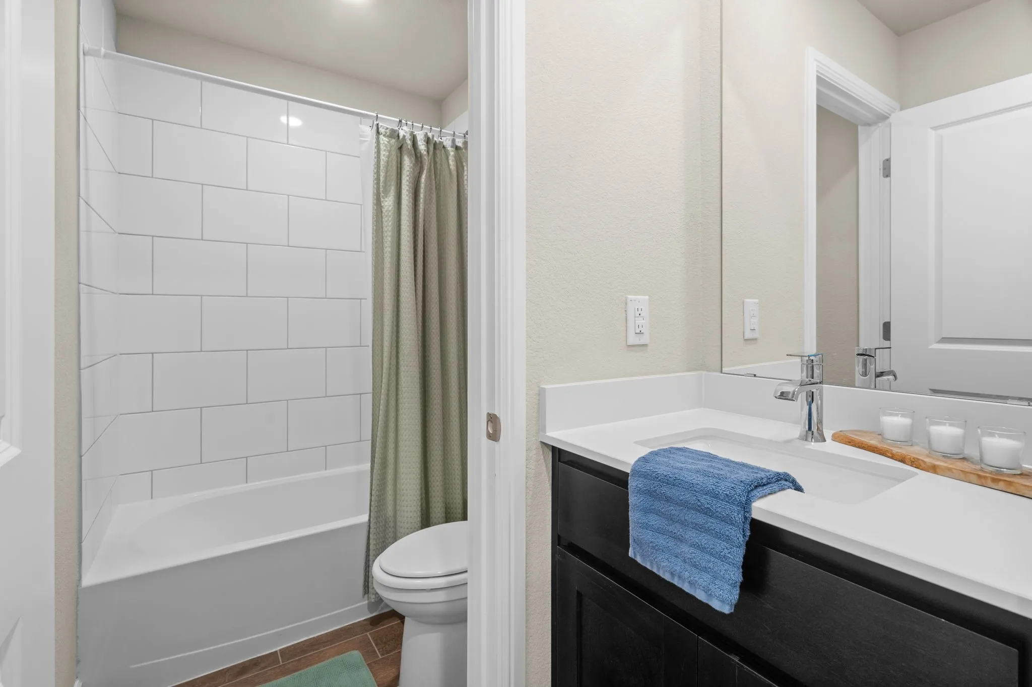 Single Family Residence For Sale in Dallas County , 1338 Rolling Meadows Drive, Cedar Hill, Texas 75104, 4 Bedroom, 2 Bathroom, 2 Garage spaces, 1,933 Sqft, built in 2023, mls#21386961, Real Estate Agent in Cedar Hill, Homes For Sale in Dallas county, Homes For Sale in Cedar Hill, Realtor in Cedar Hill Texas, Real Estate Brokerage Independent Realty Texas, Luminita Cordes Realtor