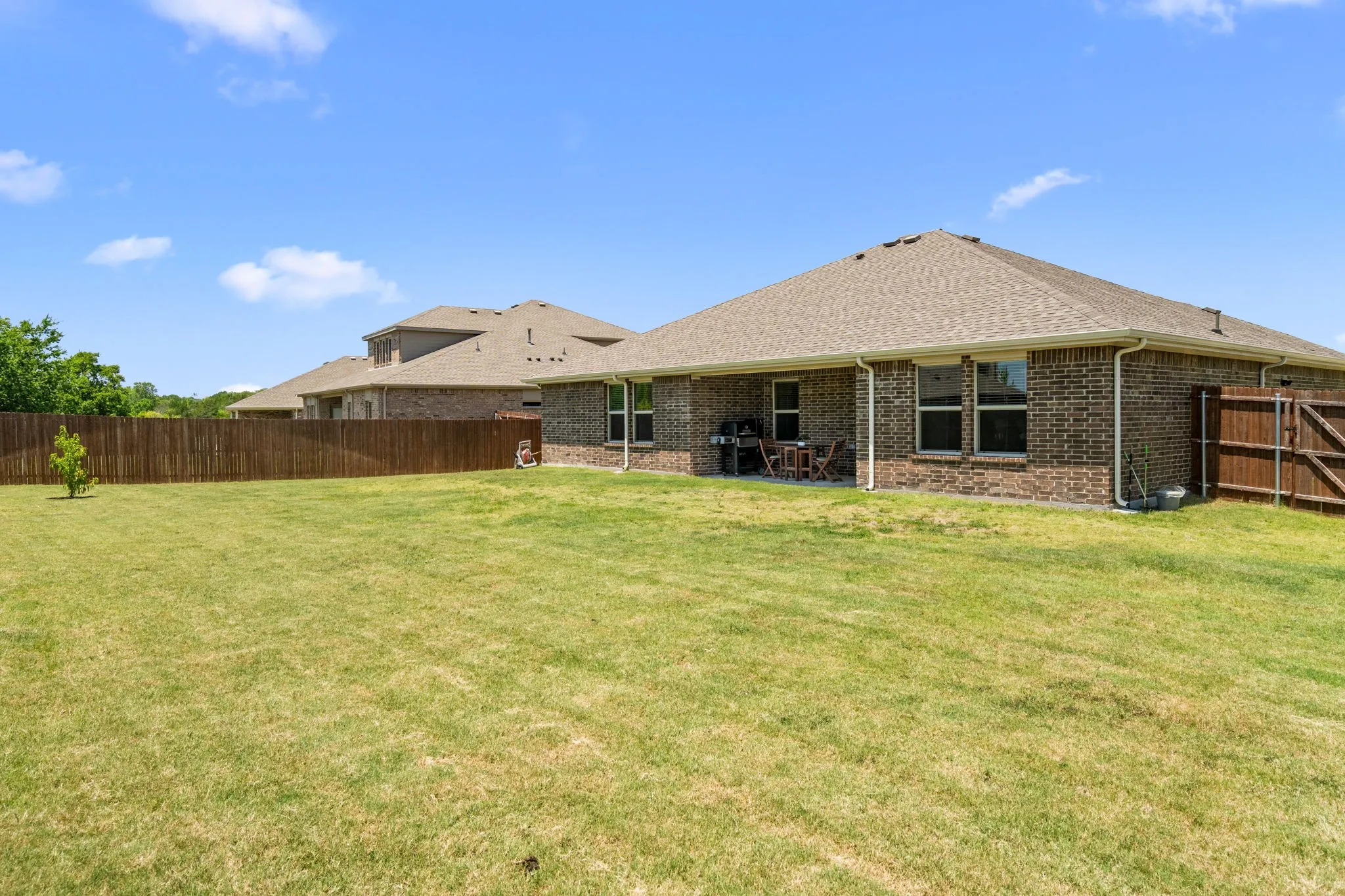 Single Family Residence For Sale in Dallas County , 1338 Rolling Meadows Drive, Cedar Hill, Texas 75104, 4 Bedroom, 2 Bathroom, 2 Garage spaces, 1,933 Sqft, built in 2023, mls#21386961, Real Estate Agent in Cedar Hill, Homes For Sale in Dallas county, Homes For Sale in Cedar Hill, Realtor in Cedar Hill Texas, Real Estate Brokerage Independent Realty Texas, Luminita Cordes Realtor