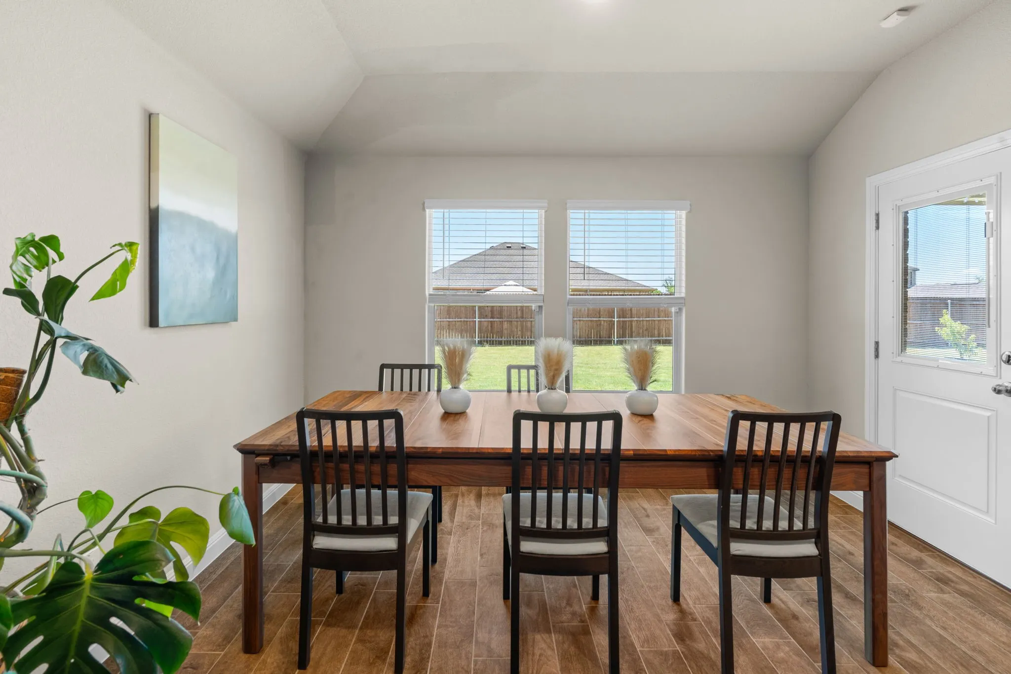 Single Family Residence For Sale in Dallas County , 1338 Rolling Meadows Drive, Cedar Hill, Texas 75104, 4 Bedroom, 2 Bathroom, 2 Garage spaces, 1,933 Sqft, built in 2023, mls#21386961, Real Estate Agent in Cedar Hill, Homes For Sale in Dallas county, Homes For Sale in Cedar Hill, Realtor in Cedar Hill Texas, Real Estate Brokerage Independent Realty Texas, Luminita Cordes Realtor