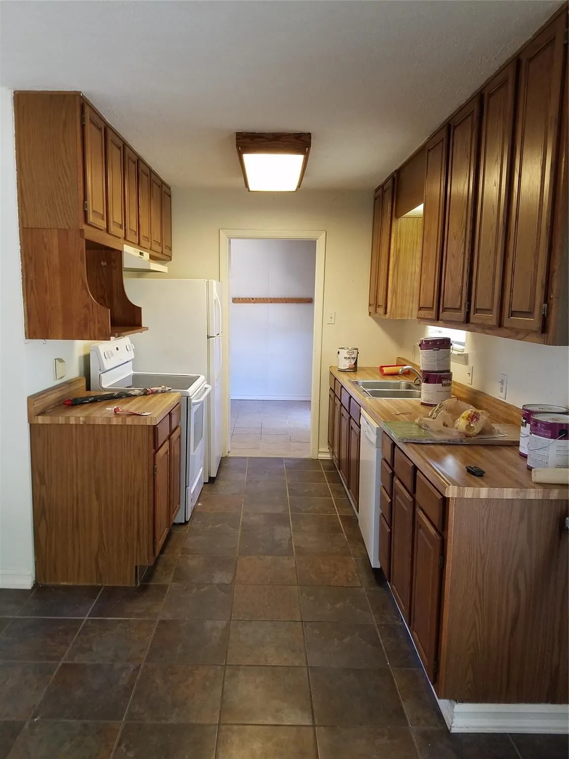 Single Family Residence For Rent in Tarrant County , 702 Jones Street, Euless, Texas 76040, 3 Bedroom, 2 Bathroom, 2 Garage spaces, 1,330 Sqft, built in 1962, mls#21385821, Real Estate Agent in Euless, Homes For Rent in Tarrant county, Homes For Rent in Euless, Realtor in Euless Texas, Real Estate Brokerage Independent Realty Texas, Luminita Cordes Realtor