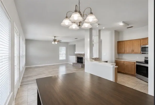 Single Family Residence For Sale in Smith County , 5300 Meadow Court, Flint, Texas 75762, 3 Bedroom, 2 Bathroom, 2 Garage spaces, 1,772 Sqft, built in 2004, mls#21386639, Real Estate Agent in Flint, Homes For Sale in Smith county, Homes For Sale in Flint, Realtor in Flint Texas, Real Estate Brokerage Independent Realty Texas, Luminita Cordes Realtor