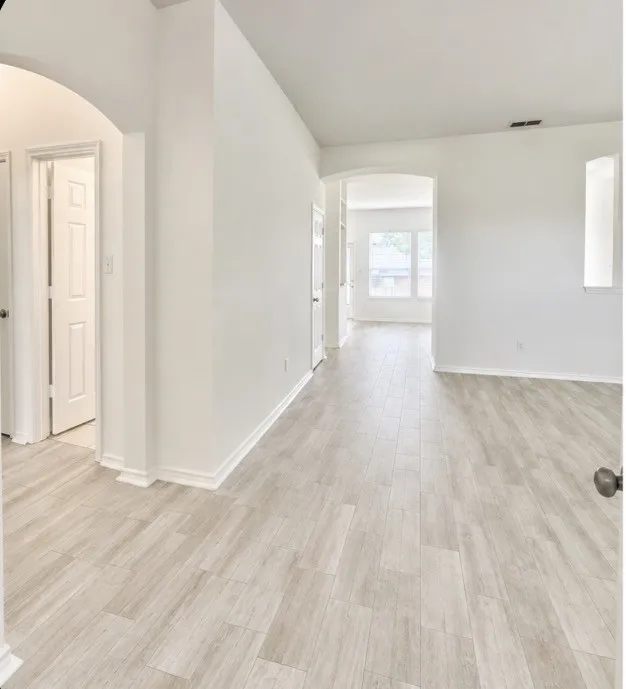 Single Family Residence For Sale in Smith County , 5300 Meadow Court, Flint, Texas 75762, 3 Bedroom, 2 Bathroom, 2 Garage spaces, 1,772 Sqft, built in 2004, mls#21386639, Real Estate Agent in Flint, Homes For Sale in Smith county, Homes For Sale in Flint, Realtor in Flint Texas, Real Estate Brokerage Independent Realty Texas, Luminita Cordes Realtor