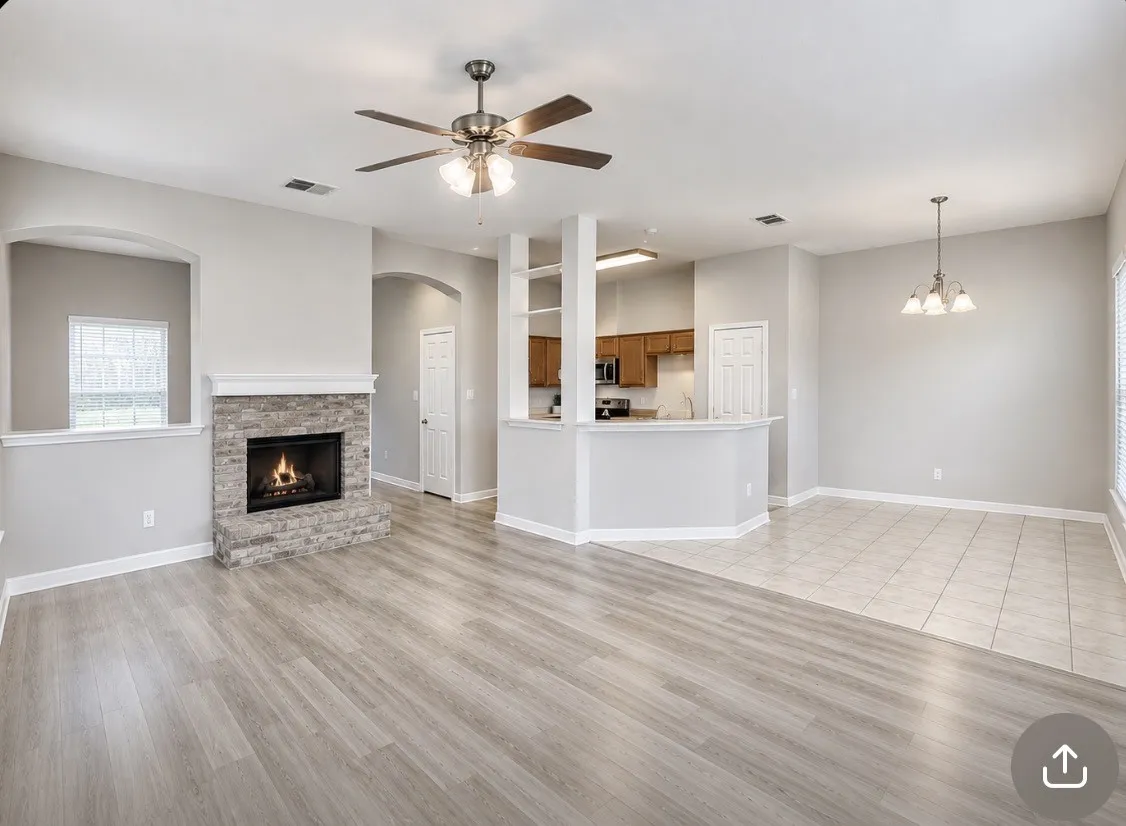 Single Family Residence For Sale in Smith County , 5300 Meadow Court, Flint, Texas 75762, 3 Bedroom, 2 Bathroom, 2 Garage spaces, 1,772 Sqft, built in 2004, mls#21386639, Real Estate Agent in Flint, Homes For Sale in Smith county, Homes For Sale in Flint, Realtor in Flint Texas, Real Estate Brokerage Independent Realty Texas, Luminita Cordes Realtor