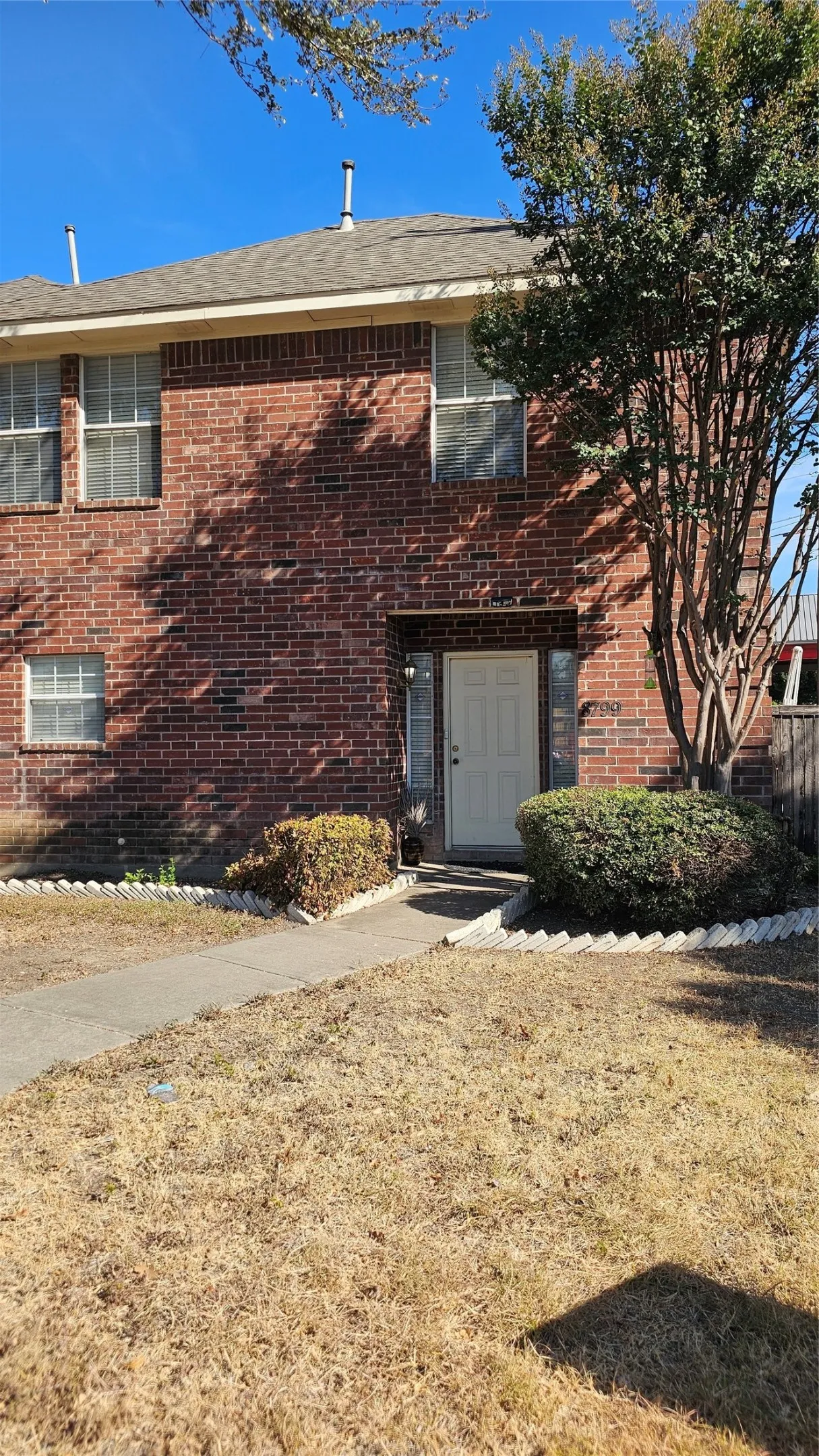 Duplex For Rent in Collin County , 8799 Holly Street, Frisco, Texas 75034, 3 Bedroom, 3 Bathroom, 2 Garage spaces, 1,675 Sqft, built in 1999, mls#21387231, Real Estate Agent in Frisco, Homes For Rent in Collin county, Homes For Rent in Frisco, Realtor in Frisco Texas, Real Estate Brokerage Independent Realty Texas, Luminita Cordes Realtor