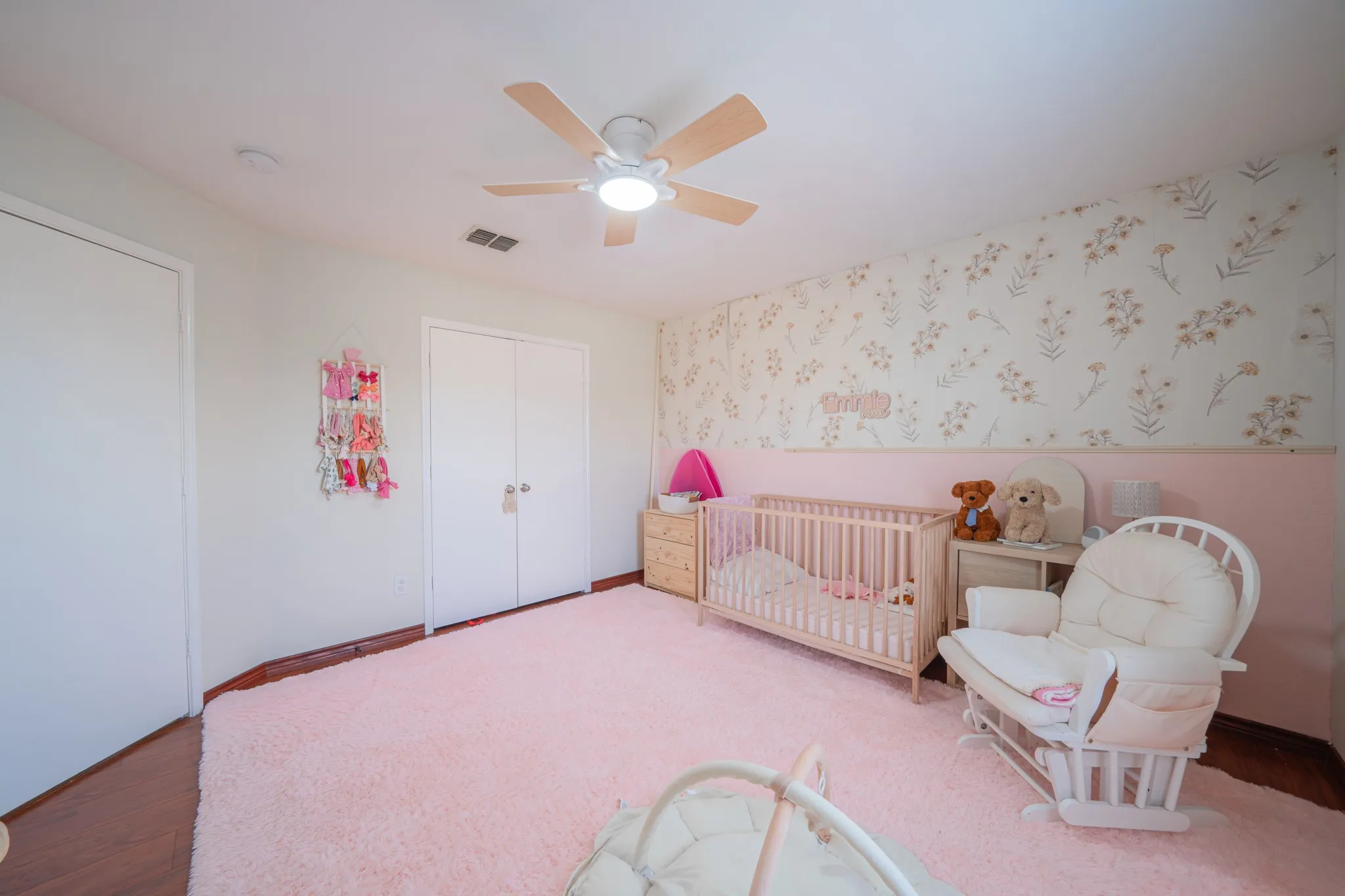 Single Family Residence For Sale in Tarrant County , 748 Granite Ridge Drive, Fort Worth, Texas 76179, 3 Bedroom, 3 Bathroom, 2 Garage spaces, 2,132 Sqft, built in 2005, mls#21387759, Real Estate Agent in Fort Worth, Homes For Sale in Tarrant county, Homes For Sale in Fort Worth, Realtor in Fort Worth Texas, Real Estate Brokerage Independent Realty Texas, Luminita Cordes Realtor