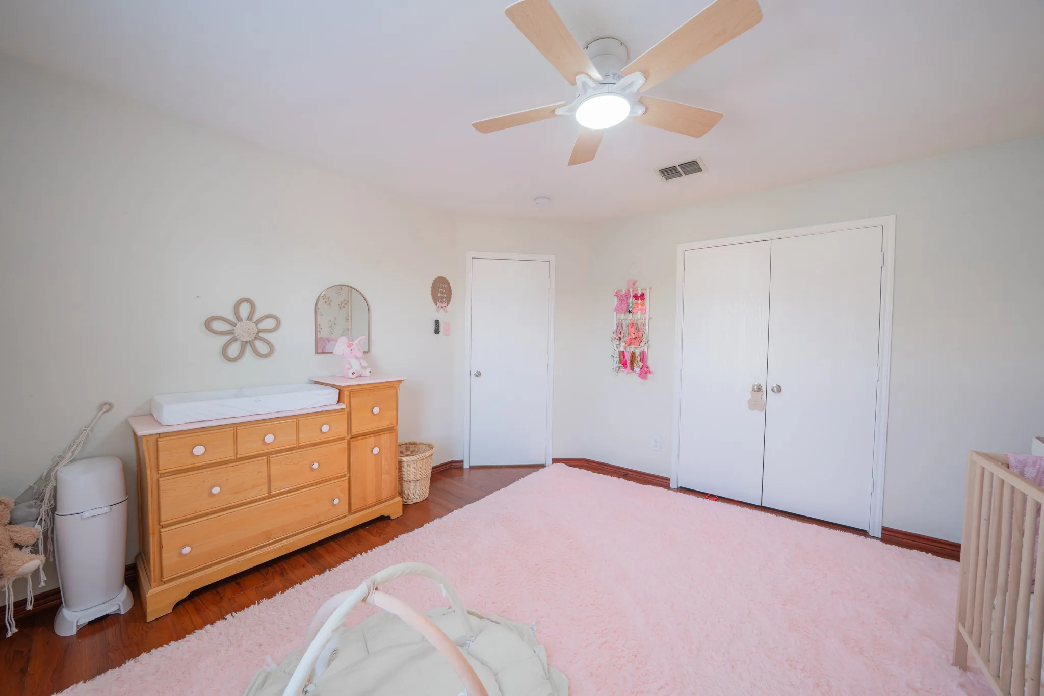 Single Family Residence For Sale in Tarrant County , 748 Granite Ridge Drive, Fort Worth, Texas 76179, 3 Bedroom, 3 Bathroom, 2 Garage spaces, 2,132 Sqft, built in 2005, mls#21387759, Real Estate Agent in Fort Worth, Homes For Sale in Tarrant county, Homes For Sale in Fort Worth, Realtor in Fort Worth Texas, Real Estate Brokerage Independent Realty Texas, Luminita Cordes Realtor