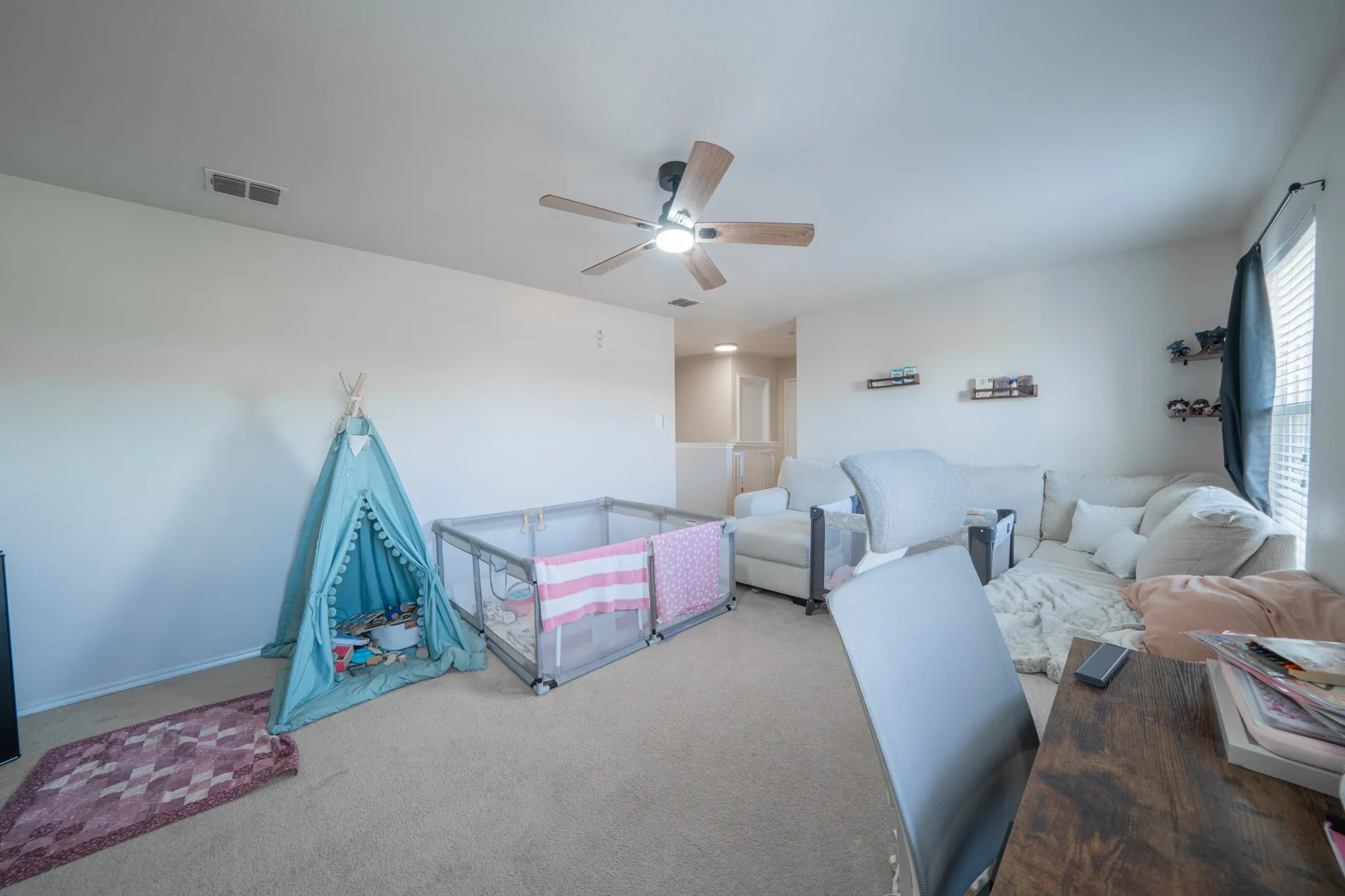 Single Family Residence For Sale in Tarrant County , 748 Granite Ridge Drive, Fort Worth, Texas 76179, 3 Bedroom, 3 Bathroom, 2 Garage spaces, 2,132 Sqft, built in 2005, mls#21387759, Real Estate Agent in Fort Worth, Homes For Sale in Tarrant county, Homes For Sale in Fort Worth, Realtor in Fort Worth Texas, Real Estate Brokerage Independent Realty Texas, Luminita Cordes Realtor