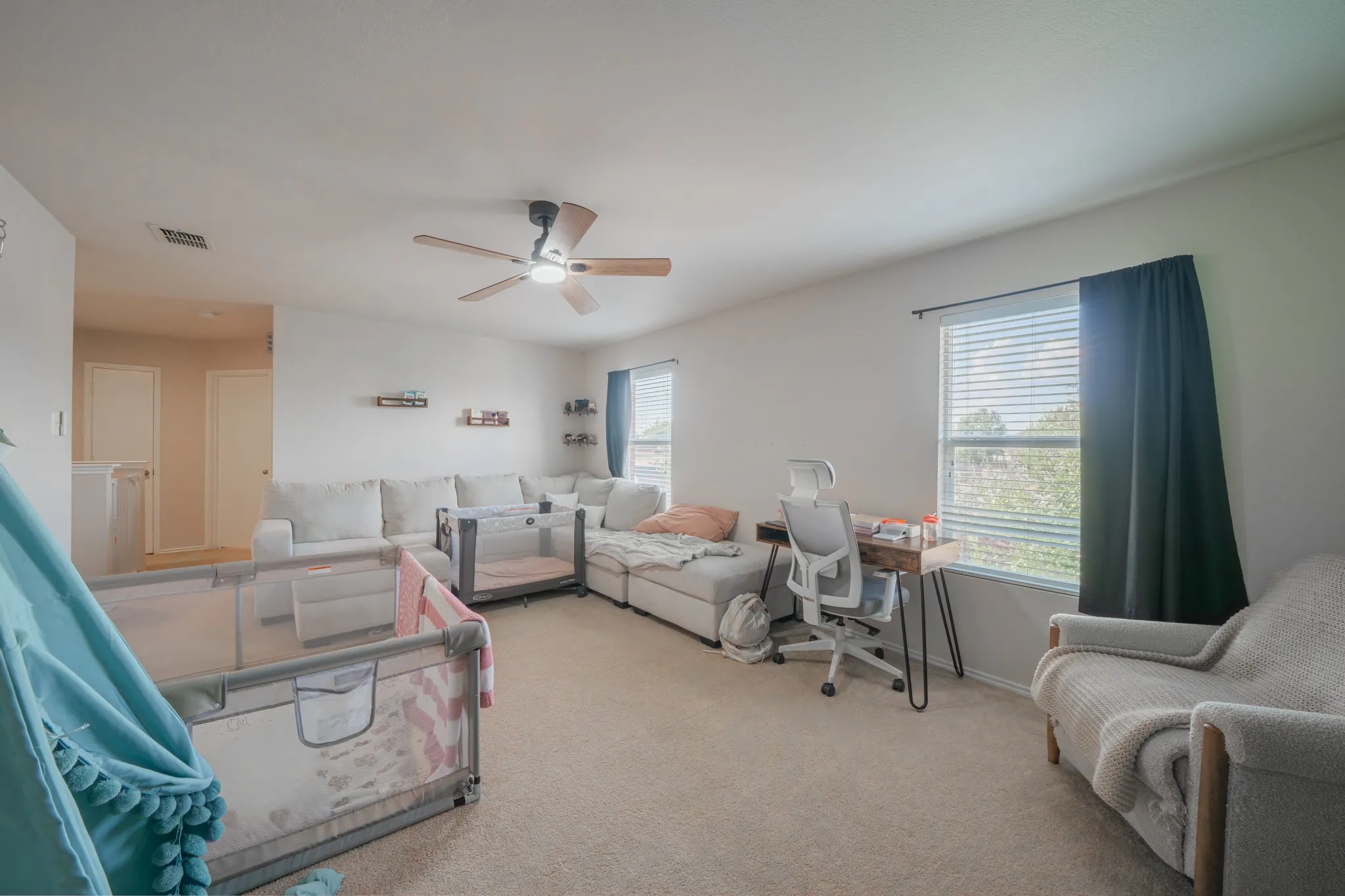 Single Family Residence For Sale in Tarrant County , 748 Granite Ridge Drive, Fort Worth, Texas 76179, 3 Bedroom, 3 Bathroom, 2 Garage spaces, 2,132 Sqft, built in 2005, mls#21387759, Real Estate Agent in Fort Worth, Homes For Sale in Tarrant county, Homes For Sale in Fort Worth, Realtor in Fort Worth Texas, Real Estate Brokerage Independent Realty Texas, Luminita Cordes Realtor