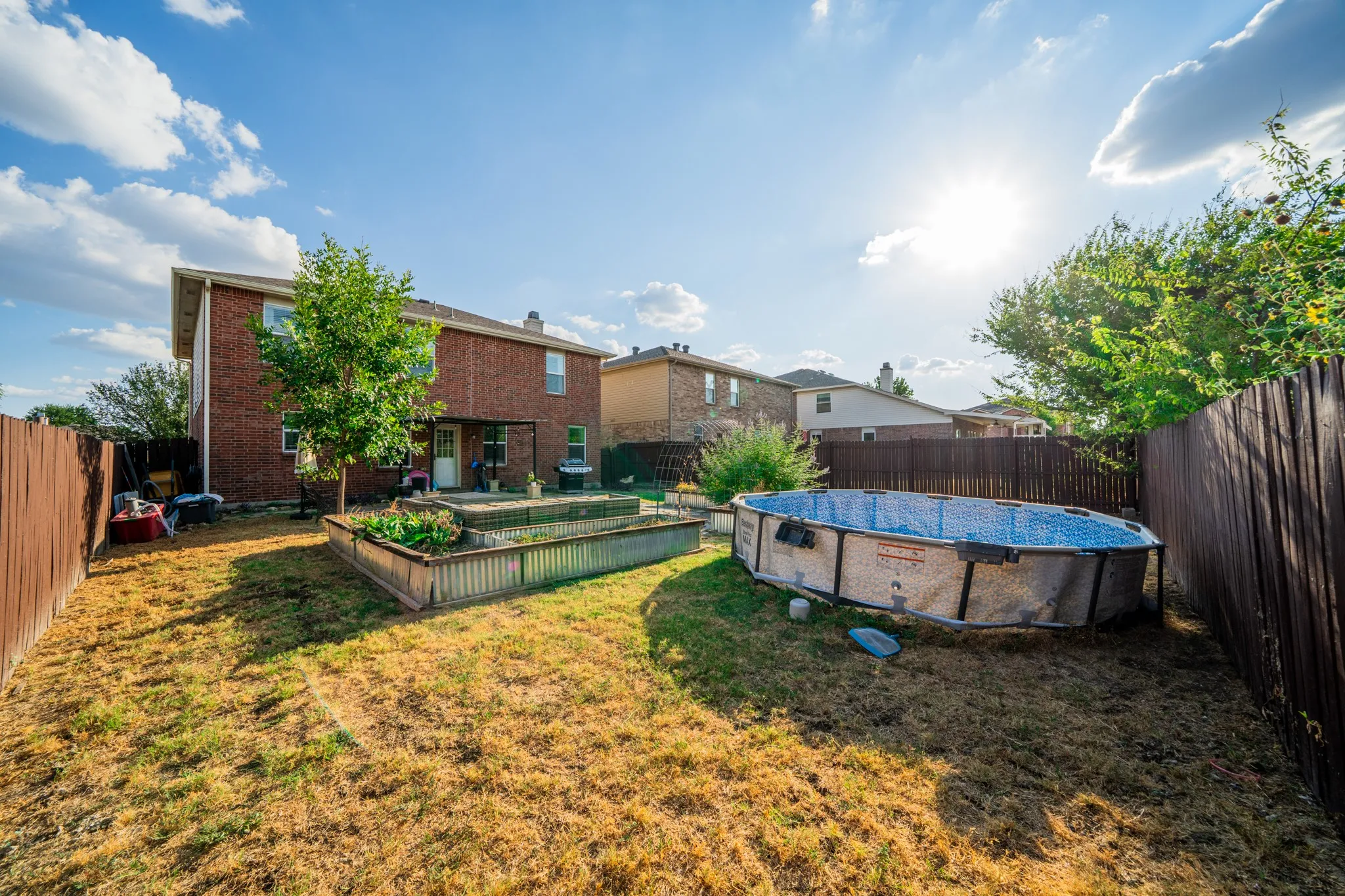 Single Family Residence For Sale in Tarrant County , 748 Granite Ridge Drive, Fort Worth, Texas 76179, 3 Bedroom, 3 Bathroom, 2 Garage spaces, 2,132 Sqft, built in 2005, mls#21387759, Real Estate Agent in Fort Worth, Homes For Sale in Tarrant county, Homes For Sale in Fort Worth, Realtor in Fort Worth Texas, Real Estate Brokerage Independent Realty Texas, Luminita Cordes Realtor