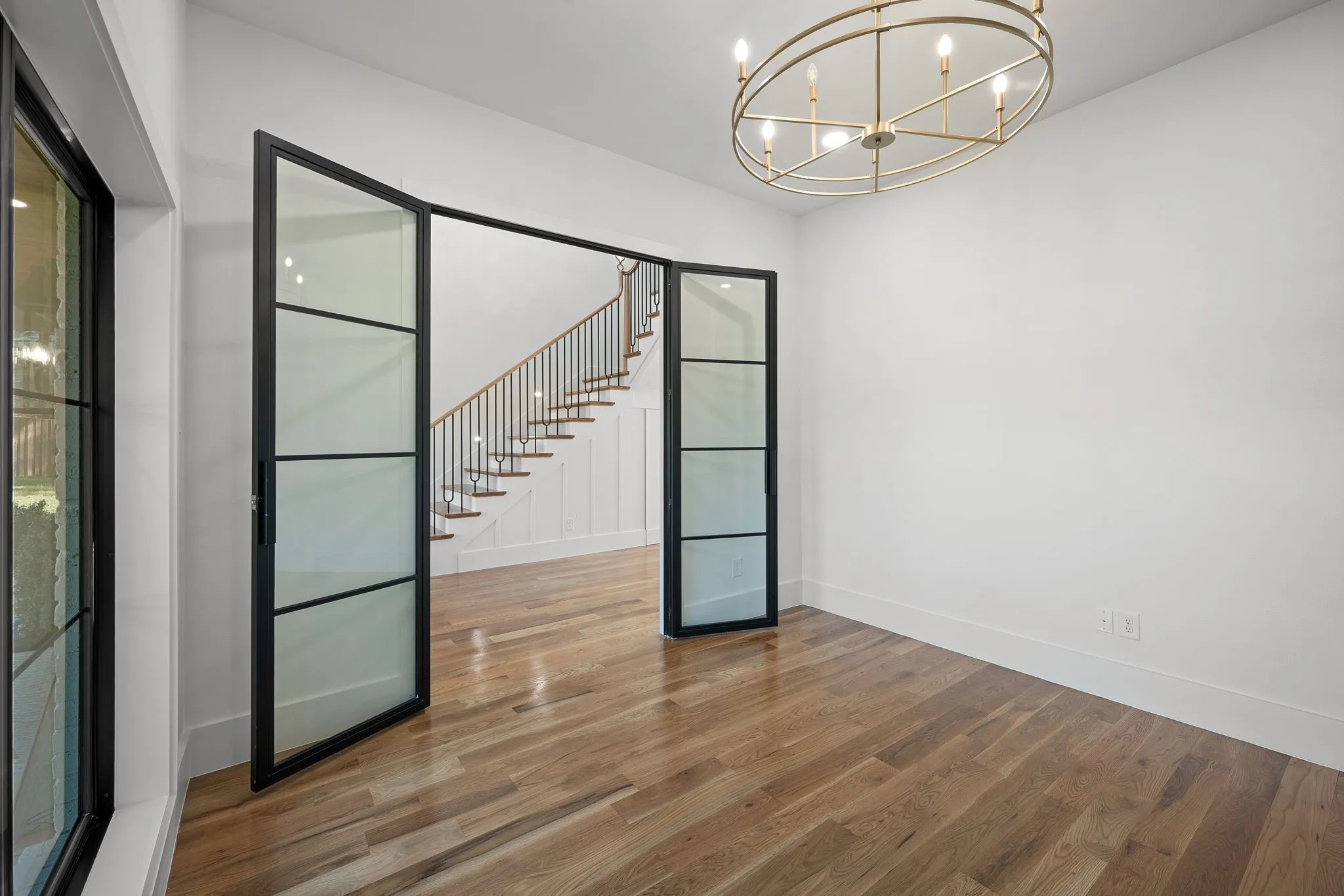 Single Family Residence For Sale in Tarrant County , 1042 Diamond Boulevard, Southlake, Texas 76092, 4 Bedroom, 5 Bathroom, 3 Garage spaces, 4,419 Sqft, built in 1985, mls#21387674, Real Estate Agent in Southlake, Homes For Sale in Tarrant county, Homes For Sale in Southlake, Realtor in Southlake Texas, Real Estate Brokerage Independent Realty Texas, Luminita Cordes Realtor