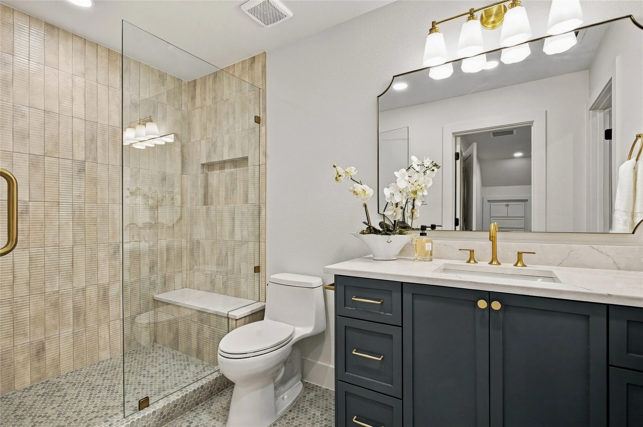 Single Family Residence For Sale in Tarrant County , 1042 Diamond Boulevard, Southlake, Texas 76092, 4 Bedroom, 5 Bathroom, 3 Garage spaces, 4,419 Sqft, built in 1985, mls#21387674, Real Estate Agent in Southlake, Homes For Sale in Tarrant county, Homes For Sale in Southlake, Realtor in Southlake Texas, Real Estate Brokerage Independent Realty Texas, Luminita Cordes Realtor