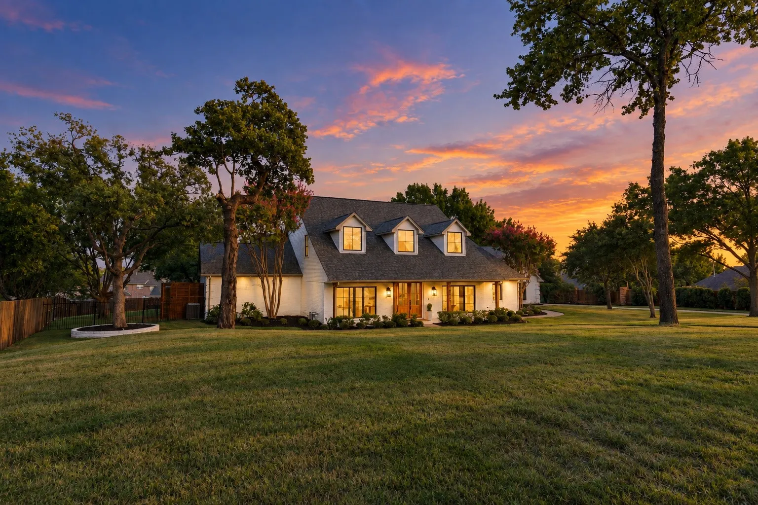 Single Family Residence For Sale in Tarrant County , 1042 Diamond Boulevard, Southlake, Texas 76092, 4 Bedroom, 5 Bathroom, 3 Garage spaces, 4,419 Sqft, built in 1985, mls#21387674, Real Estate Agent in Southlake, Homes For Sale in Tarrant county, Homes For Sale in Southlake, Realtor in Southlake Texas, Real Estate Brokerage Independent Realty Texas, Luminita Cordes Realtor