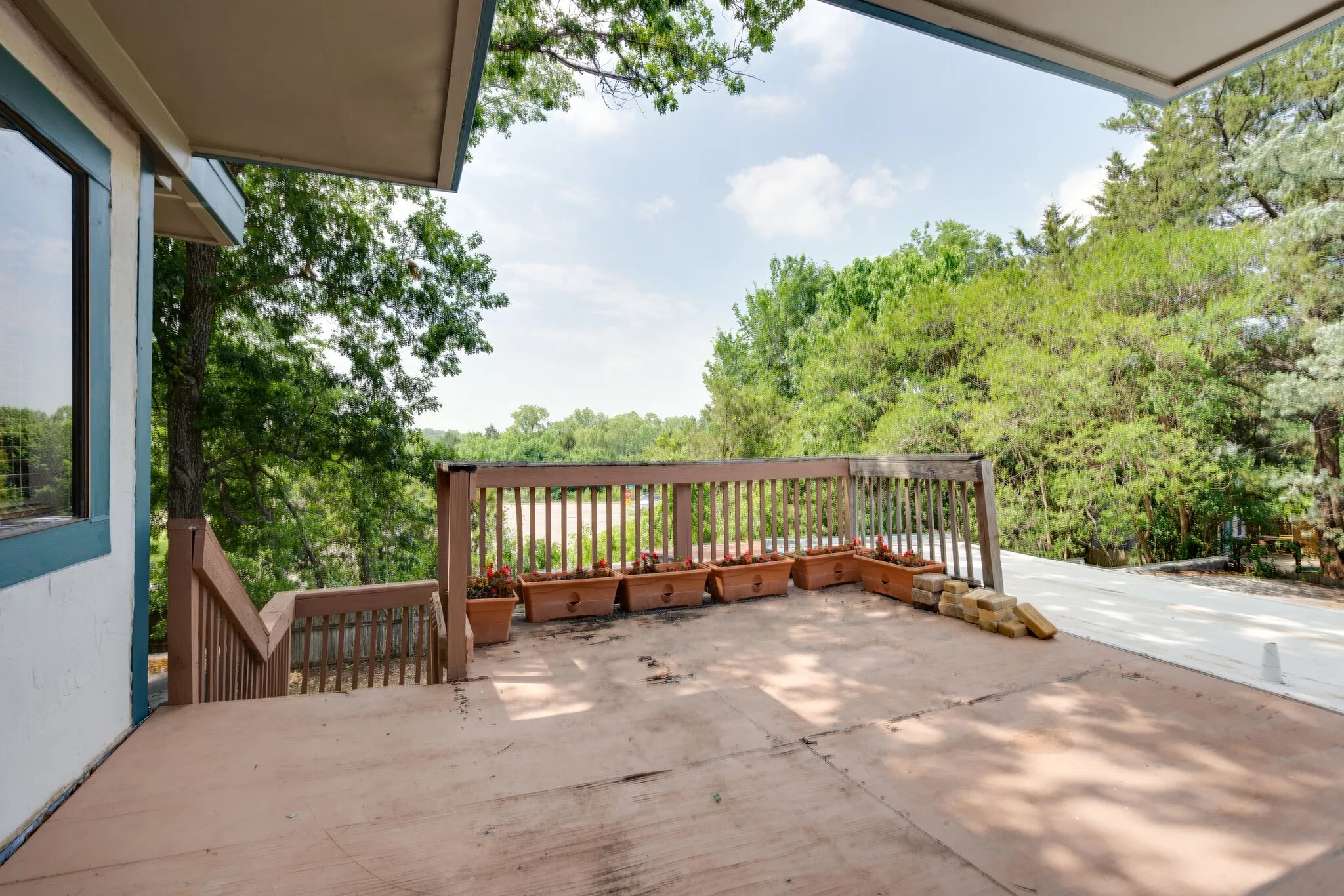 Single Family Residence For Rent in Tarrant County , 1301 Dublin Street, Grapevine, Texas 76051, 4 Bedroom, 3 Bathroom, 2 Garage spaces, 2,300 Sqft, built in 1985, mls#21383834, Real Estate Agent in Grapevine, Homes For Rent in Tarrant county, Homes For Rent in Grapevine, Realtor in Grapevine Texas, Real Estate Brokerage Independent Realty Texas, Luminita Cordes Realtor