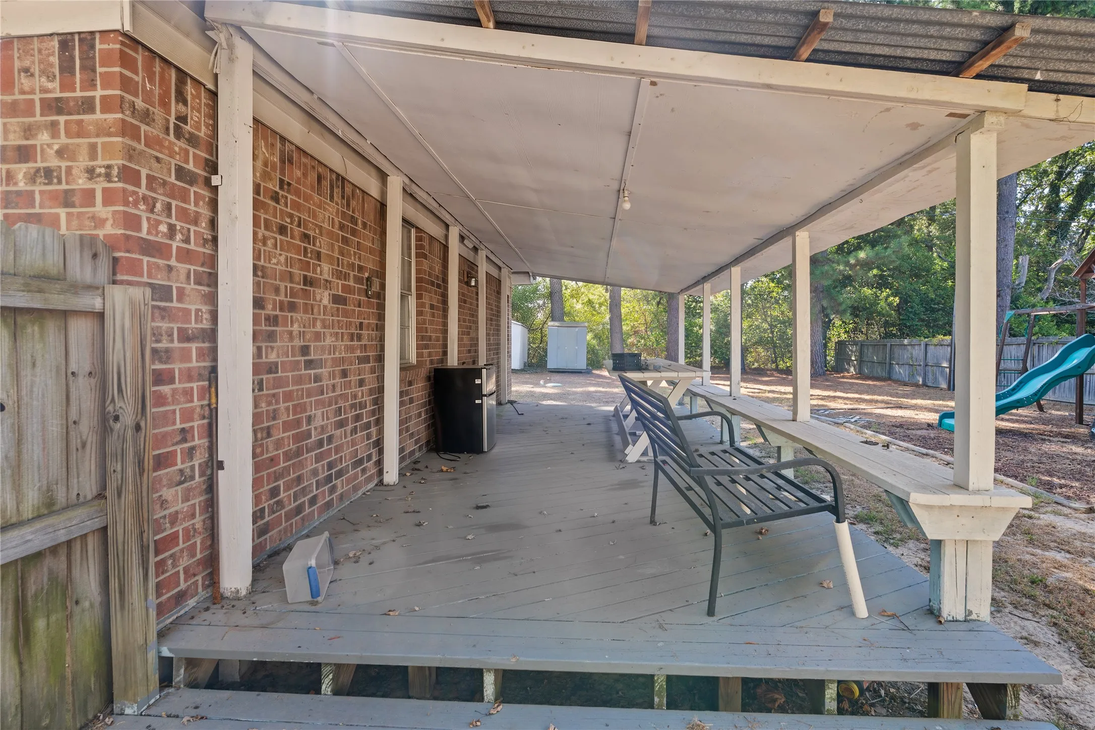 Single Family Residence For Sale in Hopkins County , 170 County Road 1211, Sulphur Springs, Texas 75482, 4 Bedroom, 3 Bathroom, Garage spaces, 1,688 Sqft, built in 1973, mls#21385850, Real Estate Agent in Sulphur Springs, Homes For Sale in Hopkins county, Homes For Sale in Sulphur Springs, Realtor in Sulphur Springs Texas, Real Estate Brokerage Independent Realty Texas, Luminita Cordes Realtor