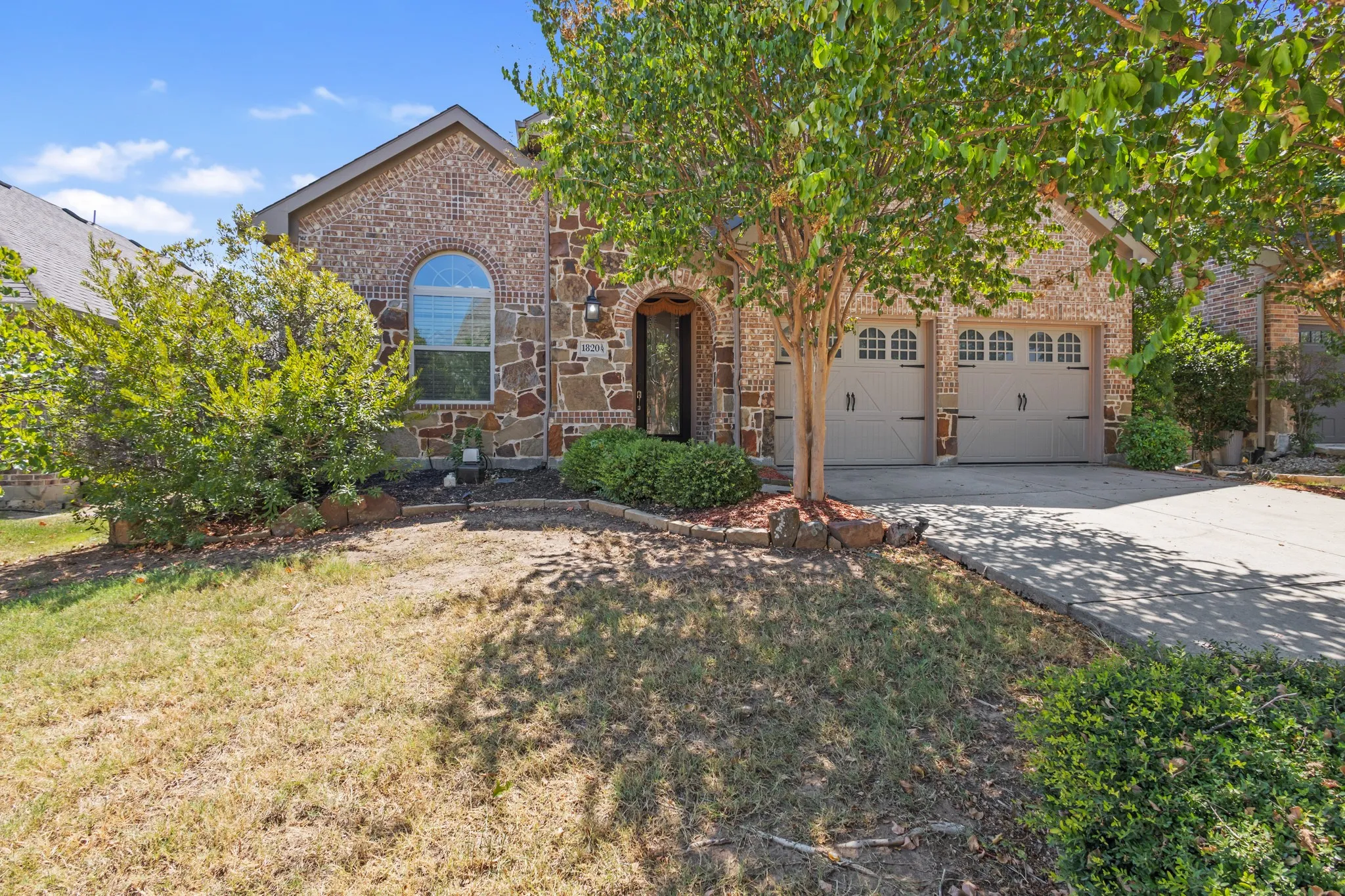Single Family Residence For Rent in Collin County , 1820 Fountain Vista View, Wylie, Texas 75098, 3 Bedroom, 3 Bathroom, 2 Garage spaces, 2,751 Sqft, built in 2015, mls#21387224, Real Estate Agent in Wylie, Homes For Rent in Collin county, Homes For Rent in Wylie, Realtor in Wylie Texas, Real Estate Brokerage Independent Realty Texas, Luminita Cordes Realtor