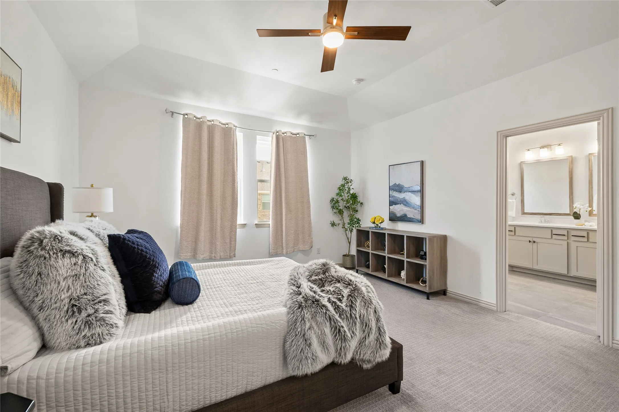 Townhouse For Sale in Denton County , 3681 Dutchess Drive, Frisco, Texas 75034, 2 Bedroom, 3 Bathroom, 2 Garage spaces, 1,850 Sqft, built in 2021, mls#21387460, Real Estate Agent in Frisco, Homes For Sale in Denton county, Homes For Sale in Frisco, Realtor in Frisco Texas, Real Estate Brokerage Independent Realty Texas, Luminita Cordes Realtor