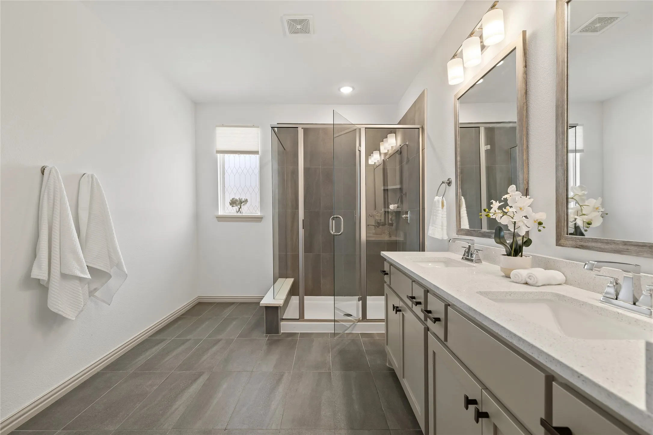 Townhouse For Sale in Denton County , 3681 Dutchess Drive, Frisco, Texas 75034, 2 Bedroom, 3 Bathroom, 2 Garage spaces, 1,850 Sqft, built in 2021, mls#21387460, Real Estate Agent in Frisco, Homes For Sale in Denton county, Homes For Sale in Frisco, Realtor in Frisco Texas, Real Estate Brokerage Independent Realty Texas, Luminita Cordes Realtor