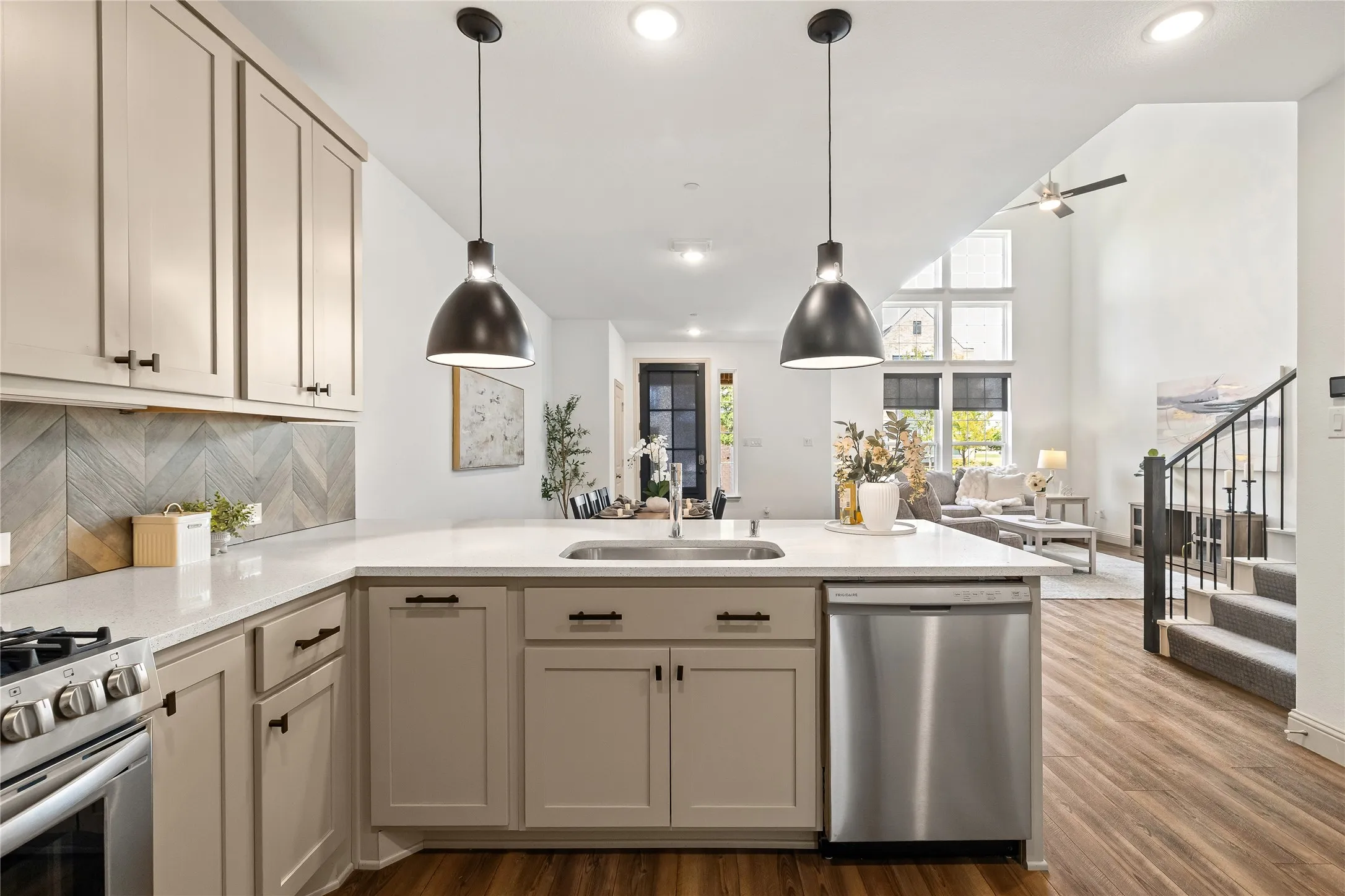 Townhouse For Sale in Denton County , 3681 Dutchess Drive, Frisco, Texas 75034, 2 Bedroom, 3 Bathroom, 2 Garage spaces, 1,850 Sqft, built in 2021, mls#21387460, Real Estate Agent in Frisco, Homes For Sale in Denton county, Homes For Sale in Frisco, Realtor in Frisco Texas, Real Estate Brokerage Independent Realty Texas, Luminita Cordes Realtor