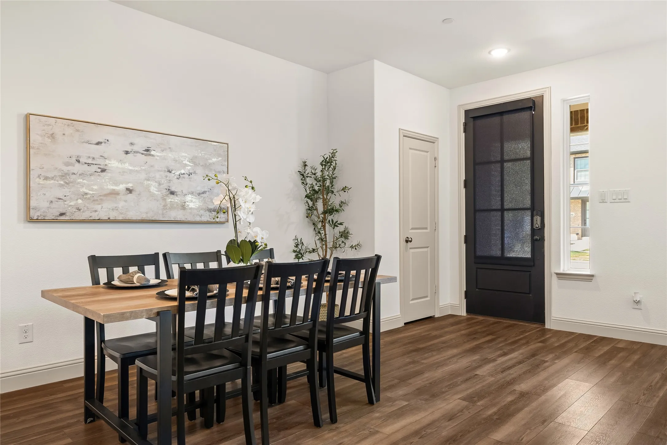 Townhouse For Sale in Denton County , 3681 Dutchess Drive, Frisco, Texas 75034, 2 Bedroom, 3 Bathroom, 2 Garage spaces, 1,850 Sqft, built in 2021, mls#21387460, Real Estate Agent in Frisco, Homes For Sale in Denton county, Homes For Sale in Frisco, Realtor in Frisco Texas, Real Estate Brokerage Independent Realty Texas, Luminita Cordes Realtor