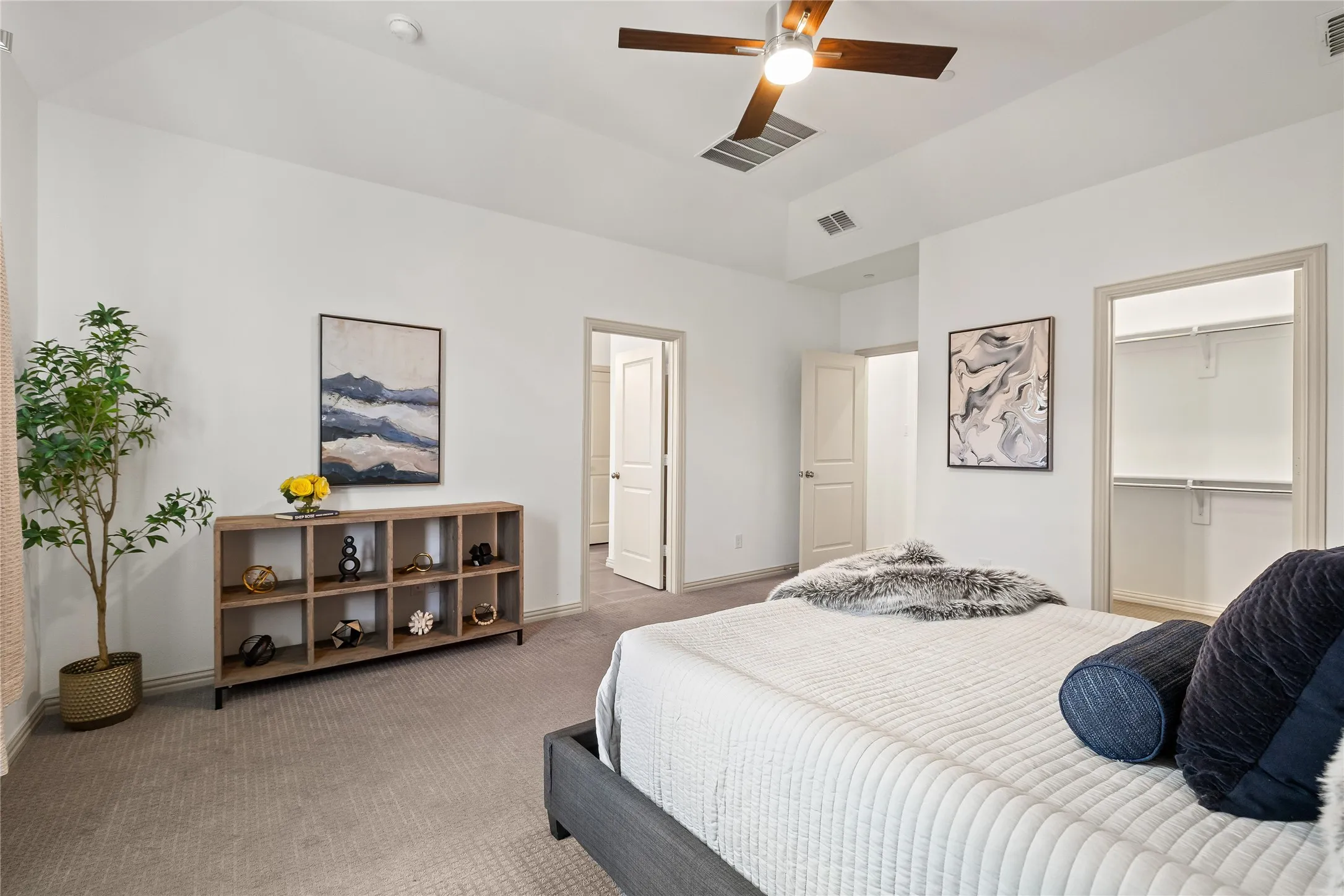 Townhouse For Sale in Denton County , 3681 Dutchess Drive, Frisco, Texas 75034, 2 Bedroom, 3 Bathroom, 2 Garage spaces, 1,850 Sqft, built in 2021, mls#21387460, Real Estate Agent in Frisco, Homes For Sale in Denton county, Homes For Sale in Frisco, Realtor in Frisco Texas, Real Estate Brokerage Independent Realty Texas, Luminita Cordes Realtor