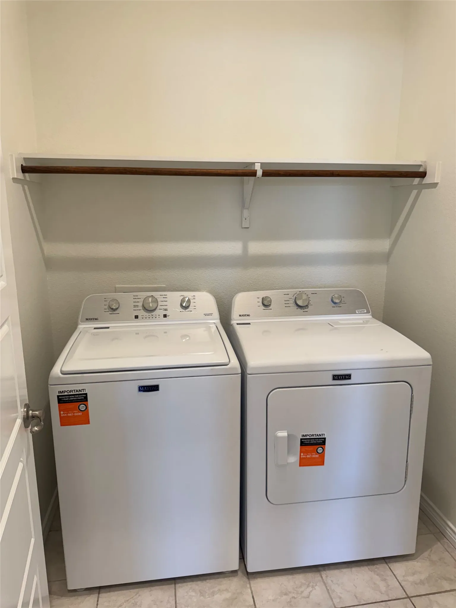 Single Family Residence For Rent in Denton County , 10101 Blanco Road, Little Elm, Texas 75068, 4 Bedroom, 3 Bathroom, 2 Garage spaces, 2,709 Sqft, built in 2017, mls#21387795, Real Estate Agent in Little Elm, Homes For Rent in Denton county, Homes For Rent in Little Elm, Realtor in Little Elm Texas, Real Estate Brokerage Independent Realty Texas, Luminita Cordes Realtor